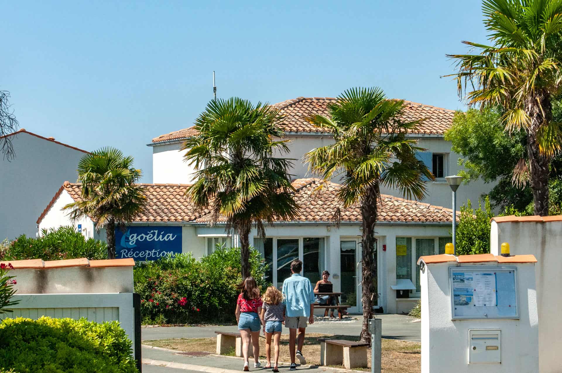 Extérieur de la résidence de vacances Goélia La Palmeraie à St-Georges-d'Oléron Extérieur de la résidence de vacances Goélia La Palmeraie à St-Georges-d'Oléron