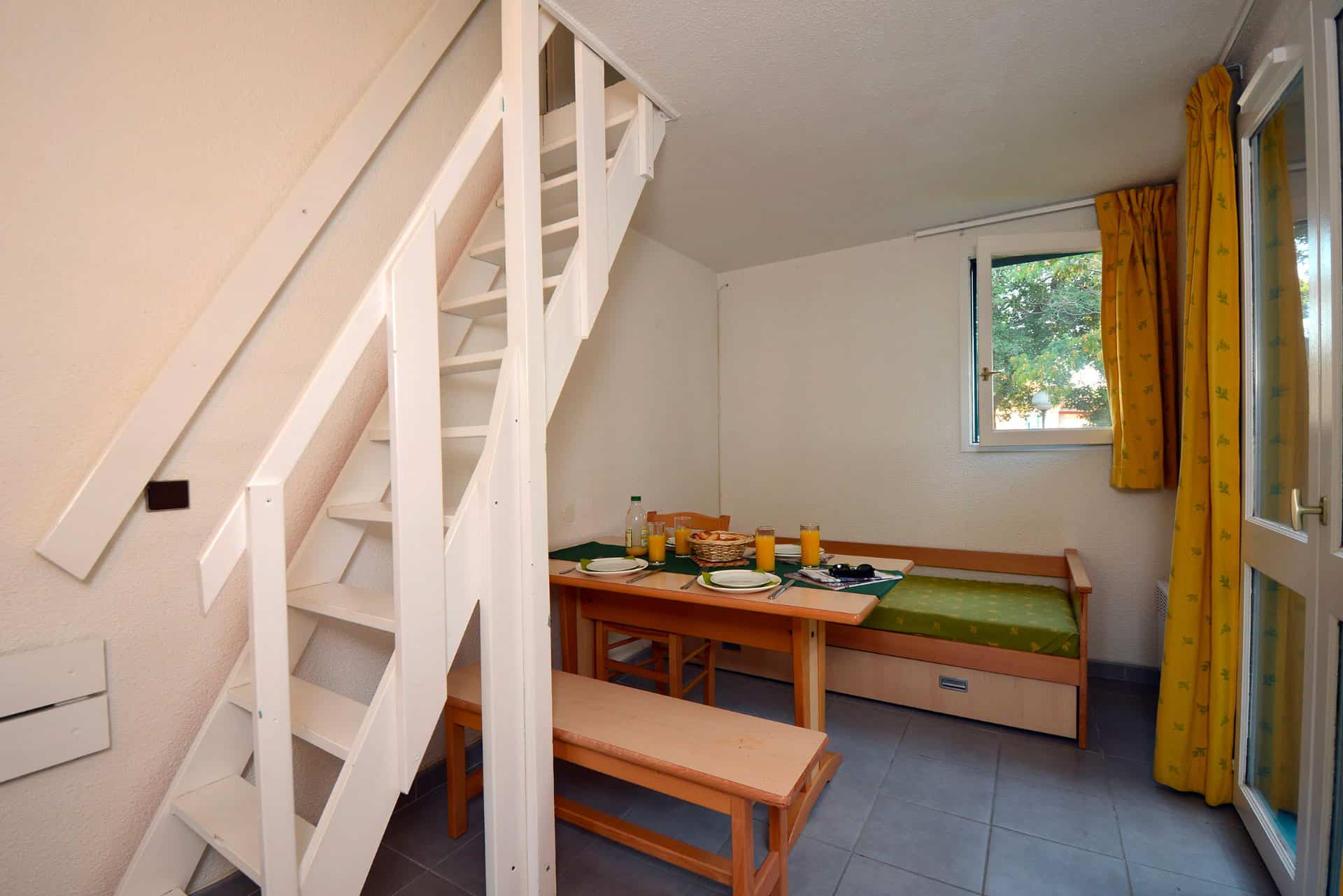 Exemple de séjour d'un hameau de la résidence de vacances Argelès Village Club à Argelès-sur-Mer Exemple de séjour d'un hameau de la résidence de vacances Argelès Village Club à Argelès-sur-Mer