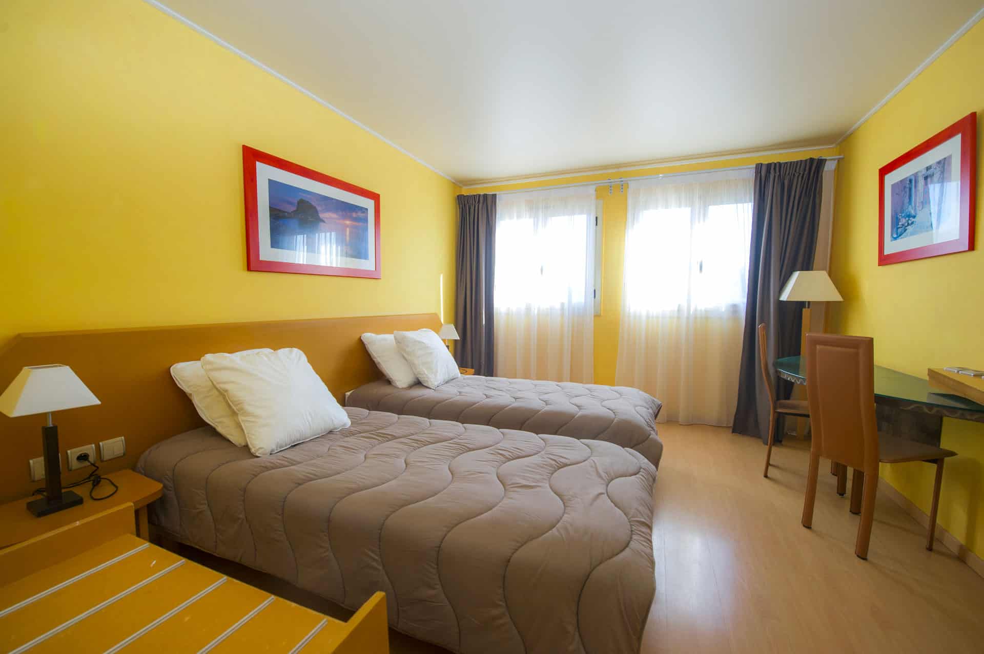 Exemple de chambre twin de la résidence hôtelière de vacances Argelès Village Club à Argelès-sur-Mer Exemple de chambre twin de la résidence hôtelière de vacances Argelès Village Club à Argelès-sur-Mer