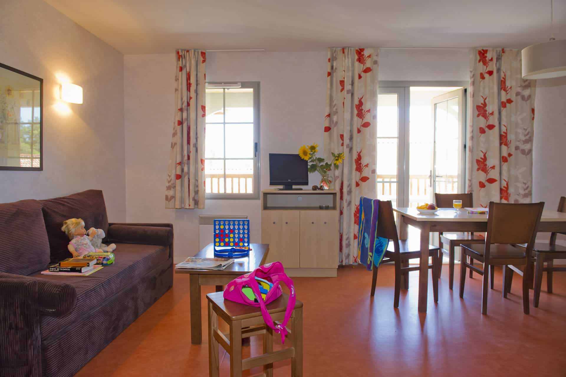 Exemple d'intérieur de la résidence de vacances Goélia L'Aquaresort à Nérac  Exemple d'intérieur de la résidence de vacances Goélia L'Aquaresort à Nérac