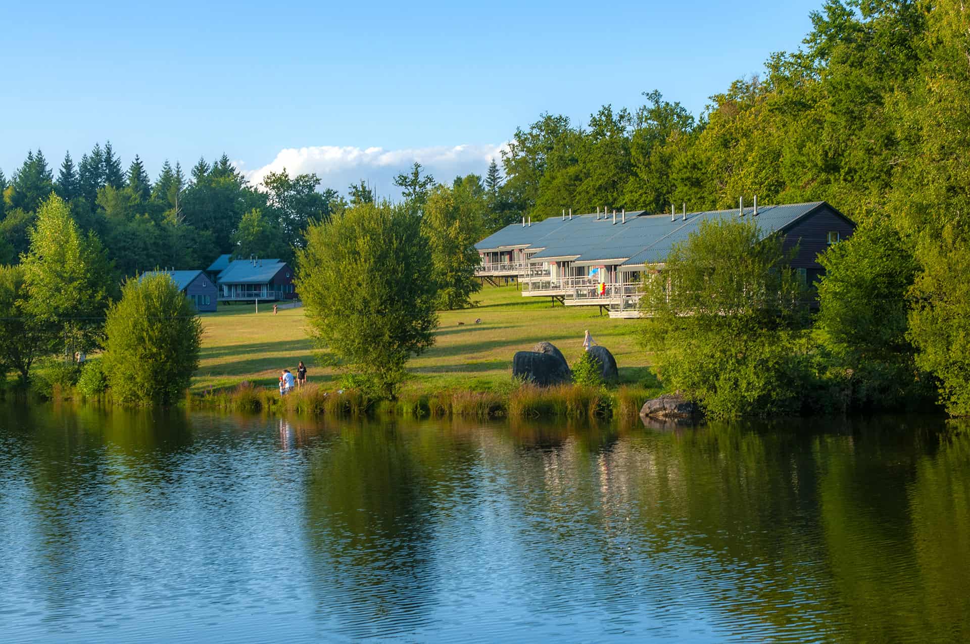 La résidence de vacances Goélia Le Domaine des Nouailles à Nontron La résidence de vacances Goélia Le Domaine des Nouailles à Nontron
