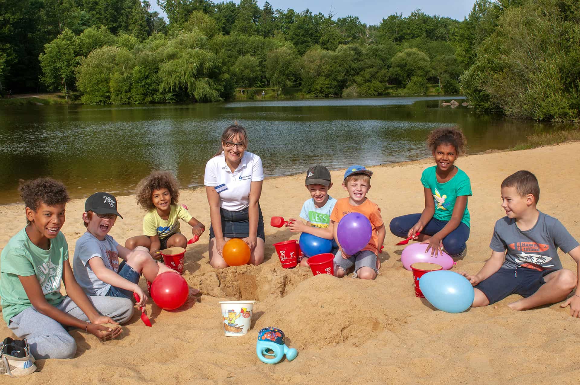 Animations en journées et club enfants en juillet et août au sein de la résidence de vacances Goélia Le Domaine des Nouailles à Nontron Animations en journées et club enfants en juillet et août au sein de la résidence de vacances Goélia Le Domaine des Nouailles à Nontron