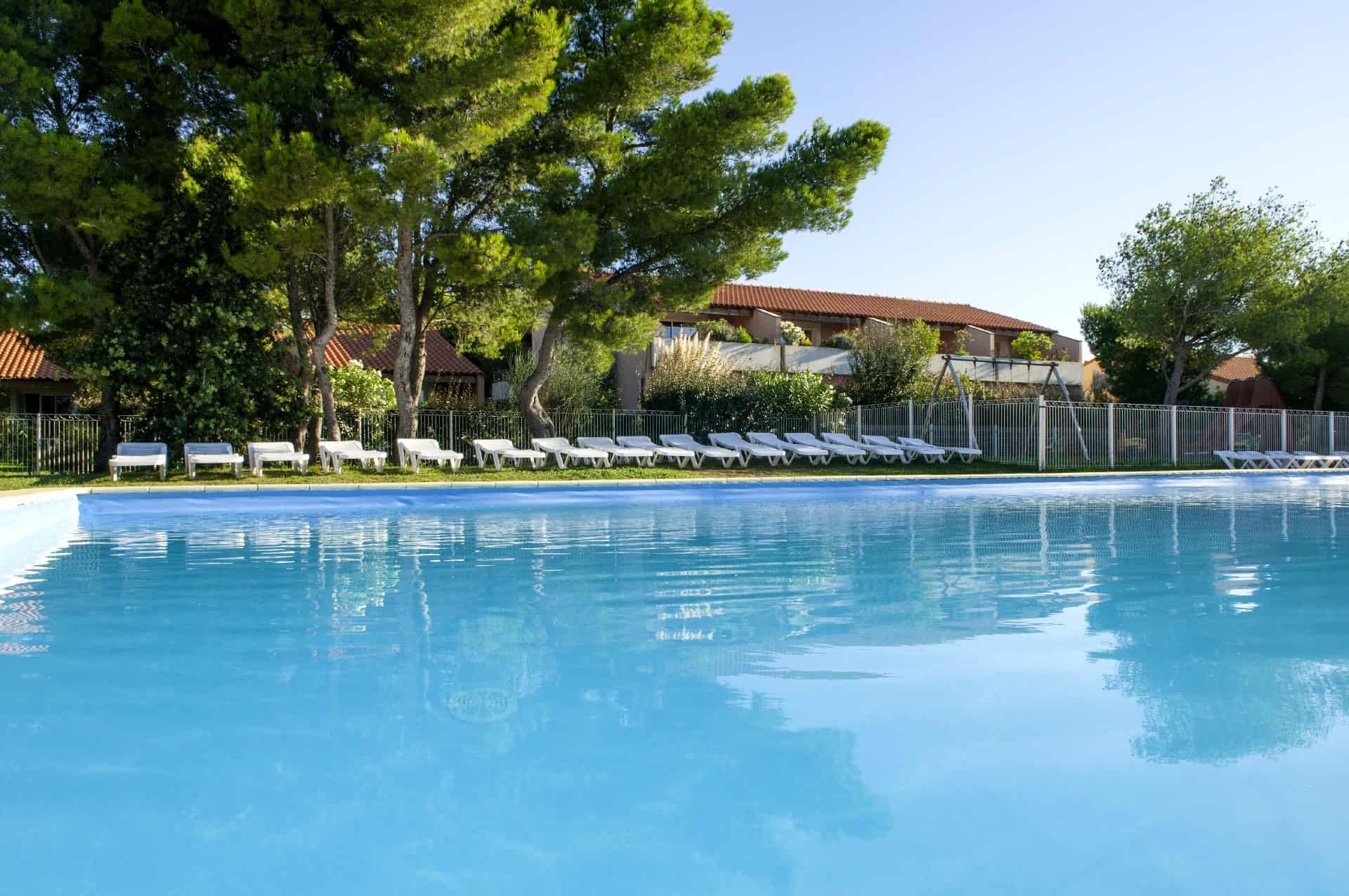 Outdoor pool of the Goélia Cap Bleu holiday residence in Carro Outdoor pool of the Goélia Cap Bleu holiday residence in Carro