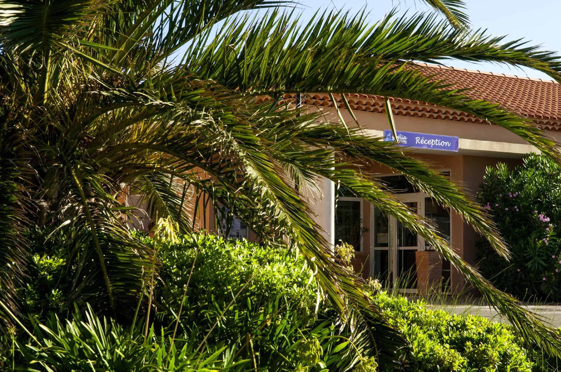 Entrance to the reception of the Goélia Cap Bleu holiday residence in Carro Entrance to the reception of the Goélia Cap Bleu holiday residence in Carro