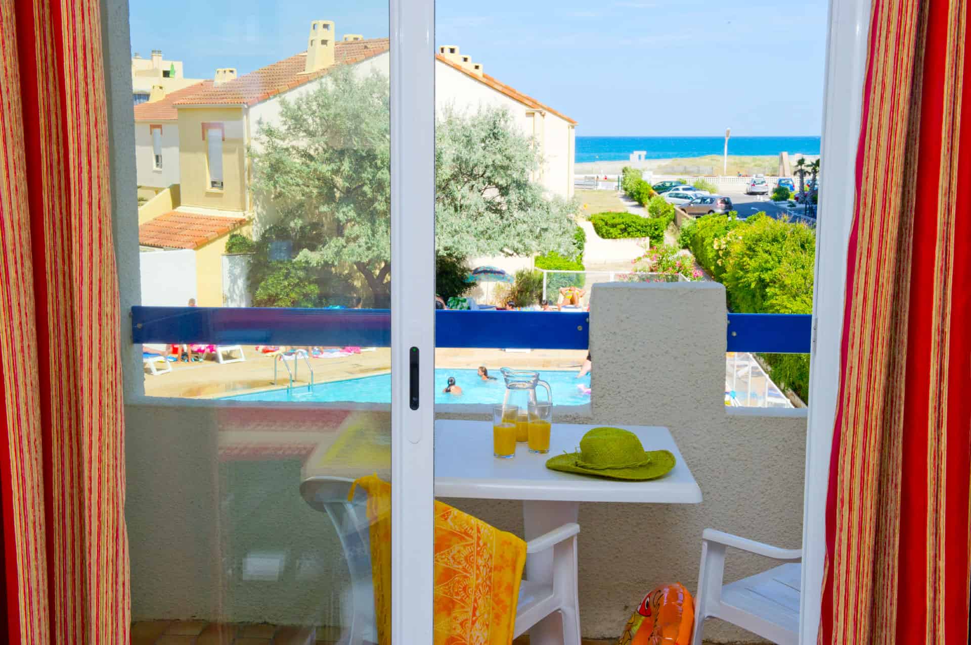 Exemple de balcon de la résidence de vacances Le Grand Bleu à Port-Barcarès, en Occitanie Exemple de balcon de la résidence de vacances Le Grand Bleu à Port-Barcarès, en Occitanie