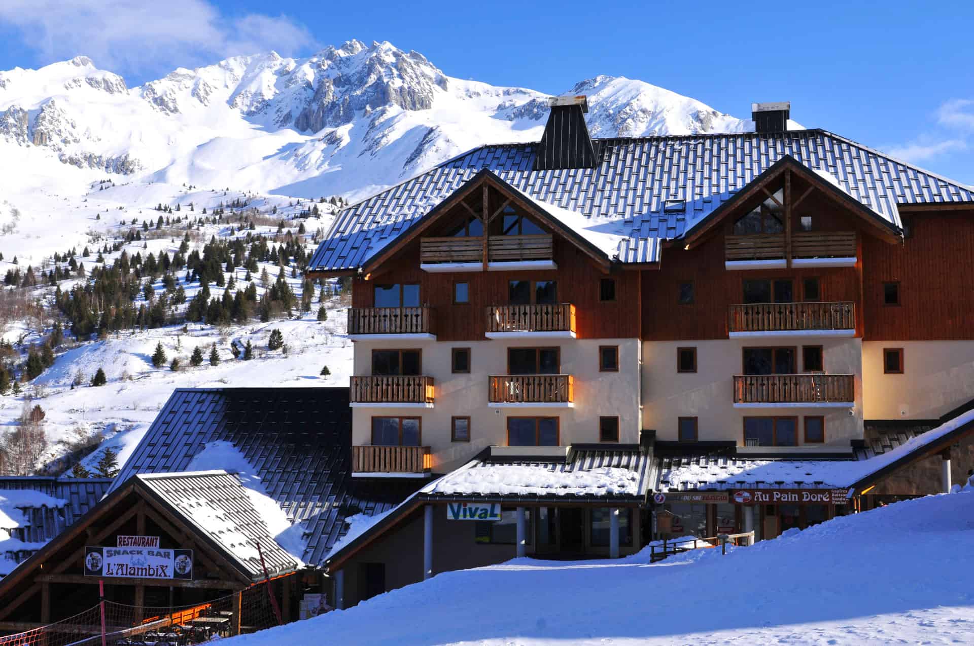 Résidence de vacances Goélia Le Rond Point des Pistes à St François Longchamp dans les Alpes Résidence de vacances Goélia Le Rond Point des Pistes à St François Longchamp dans les Alpes