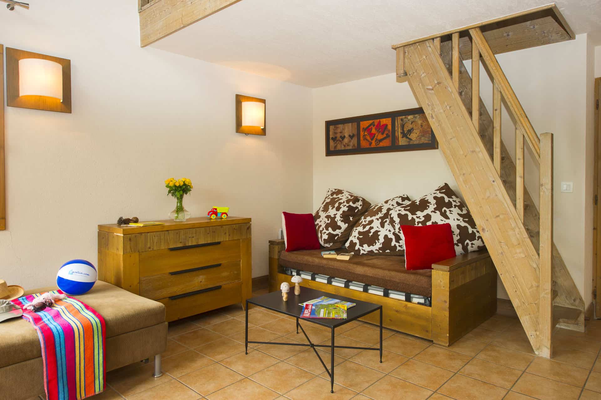 Exemple d'intérieur de la résidence de vacances Les Chalets de Wengen à Montchavin-la-Plagne, dans les Alpes du Nord Exemple d'intérieur de la résidence de vacances Les Chalets de Wengen à Montchavin-la-Plagne, dans les Alpes du Nord