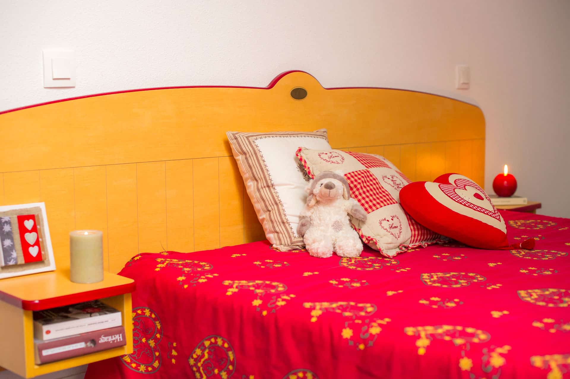 Exemple de chambre avec lit double dans un logement de la résidence Goélia Les 4 Vallées à St François Longchamp Exemple de chambre avec lit double dans un logement de la résidence Goélia Les 4 Vallées à St François Longchamp
