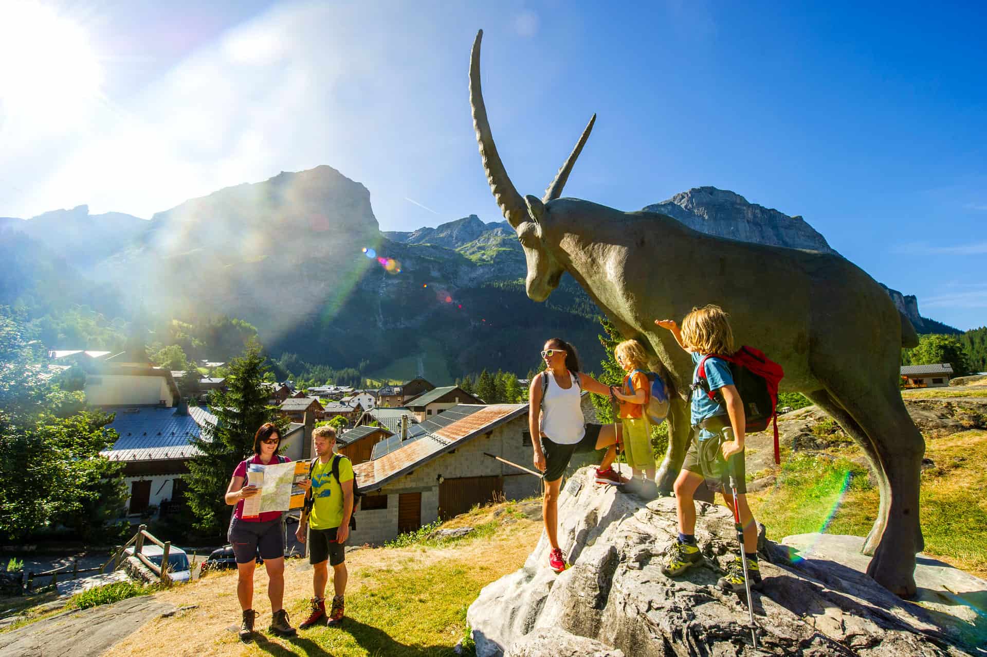 Unexpected meeting near the Le Blanchot holiday residence in Pralognan-la-Vanoise, in the Northern Alps Unexpected meeting near the Le Blanchot holiday residence in Pralognan-la-Vanoise, in the Northern Alps