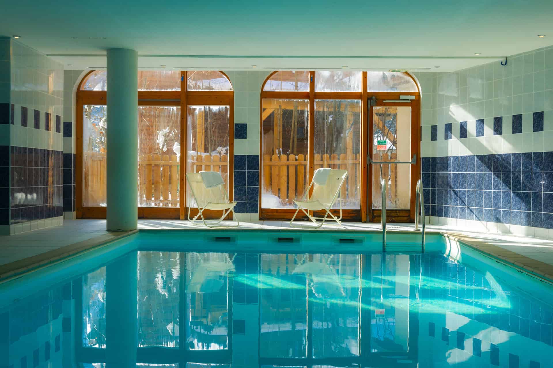 Indoor heated swimming pool at the Le Blanchot holiday residence in Pralognan-la-Vanoise, in the Northern Alps Indoor heated swimming pool at the Le Blanchot holiday residence in Pralognan-la-Vanoise, in the Northern Alps
