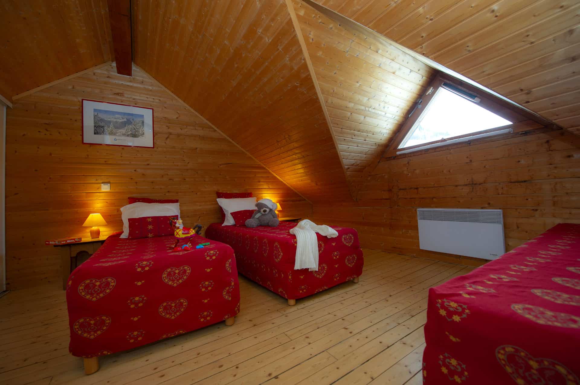 Exemple de chambre avec lits simples dans la résidence de vacances Goélia Le Village Gaulois à St François Longchamp Exemple de chambre avec lits simples dans la résidence de vacances Goélia Le Village Gaulois à St François Longchamp