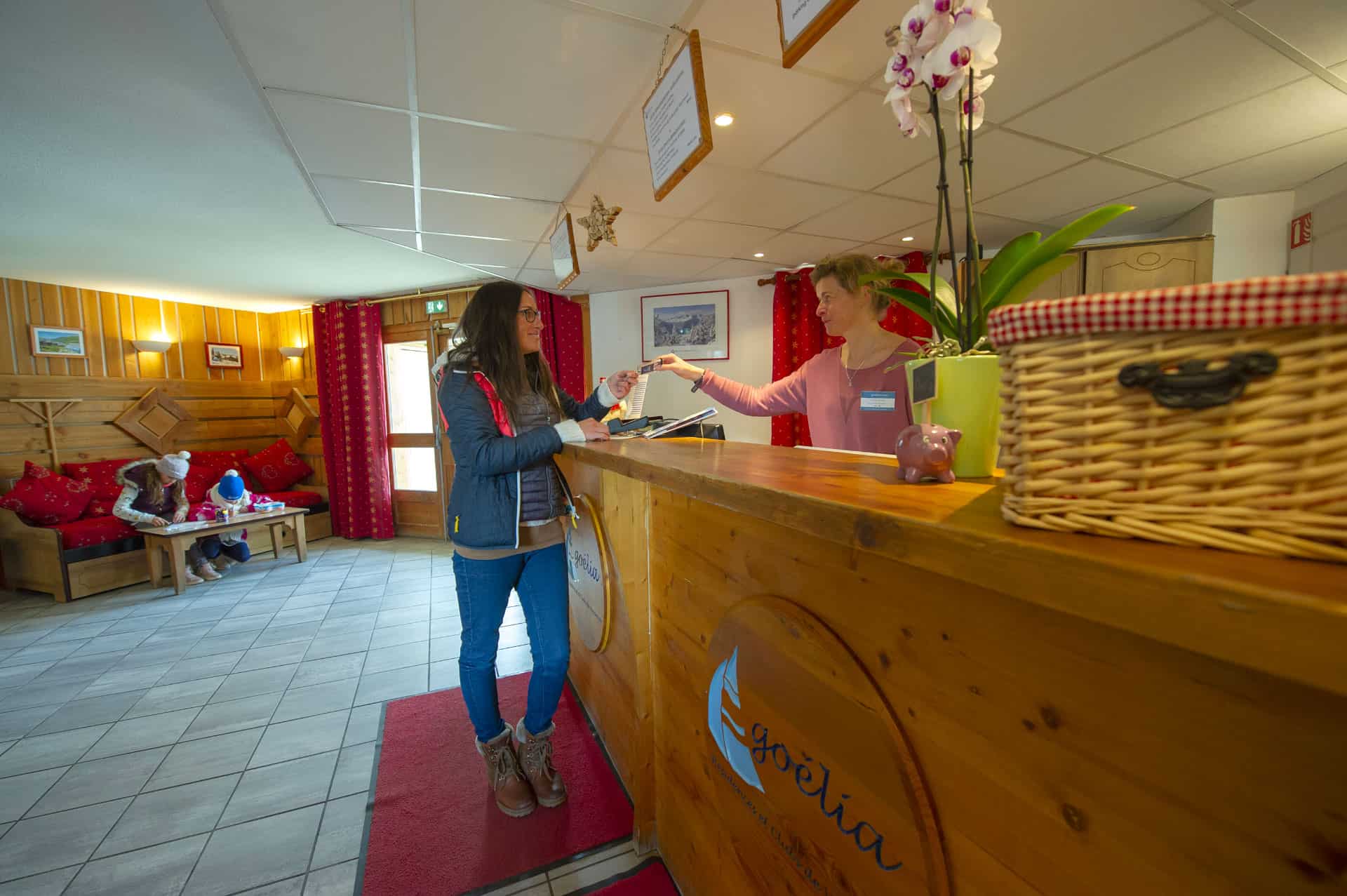 Récéption de la résidence de vacances Goélia Le Village Gaulois à St François Longchamp Récéption de la résidence de vacances Goélia Le Village Gaulois à St François Longchamp