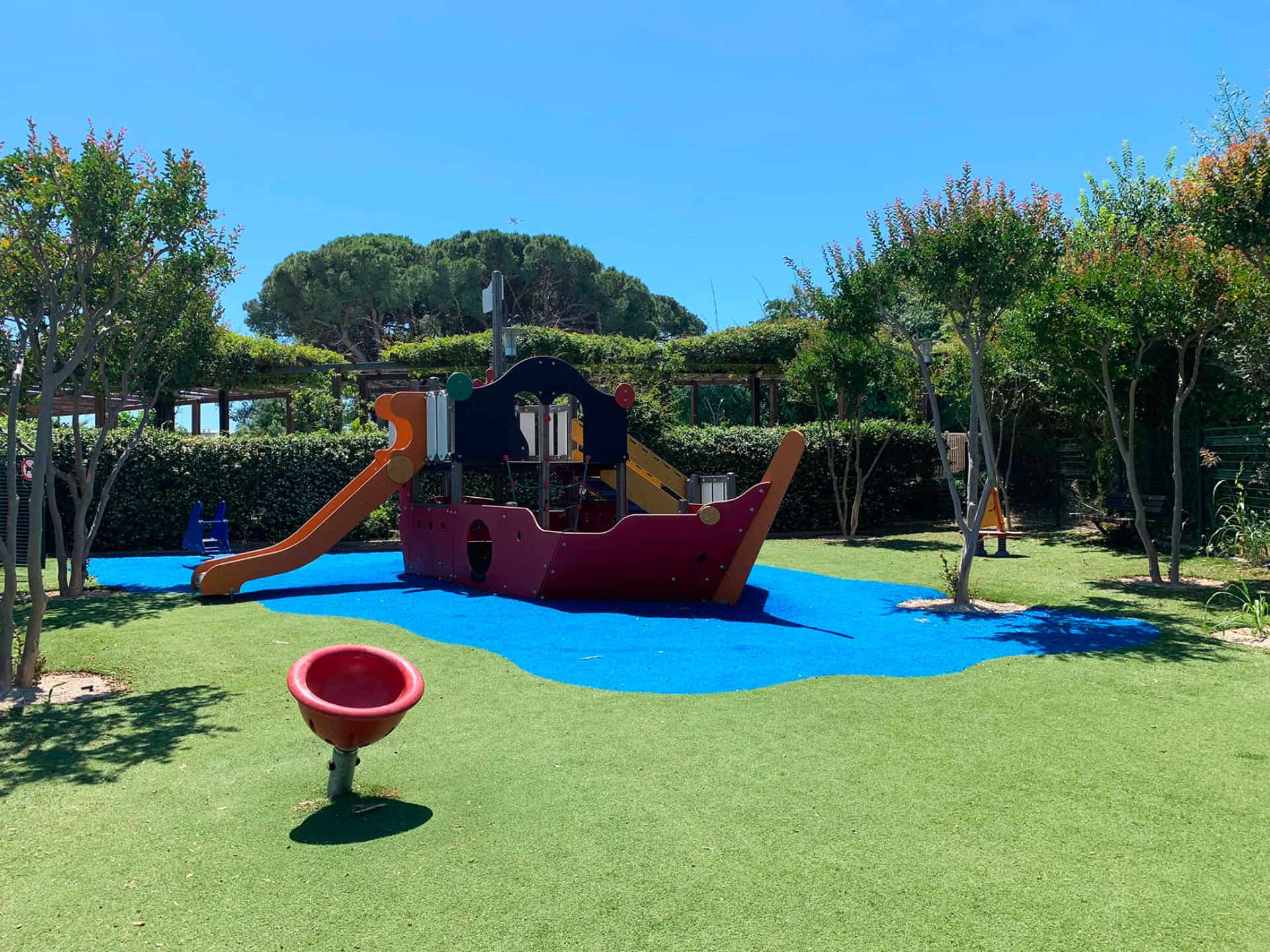 Aire de jeux pour enfants de la résidence de vacances Goélia Mandelieu Riviera Resort à Mandelieu La Napoule Aire de jeux pour enfants de la résidence de vacances Goélia Mandelieu Riviera Resort à Mandelieu La Napoule