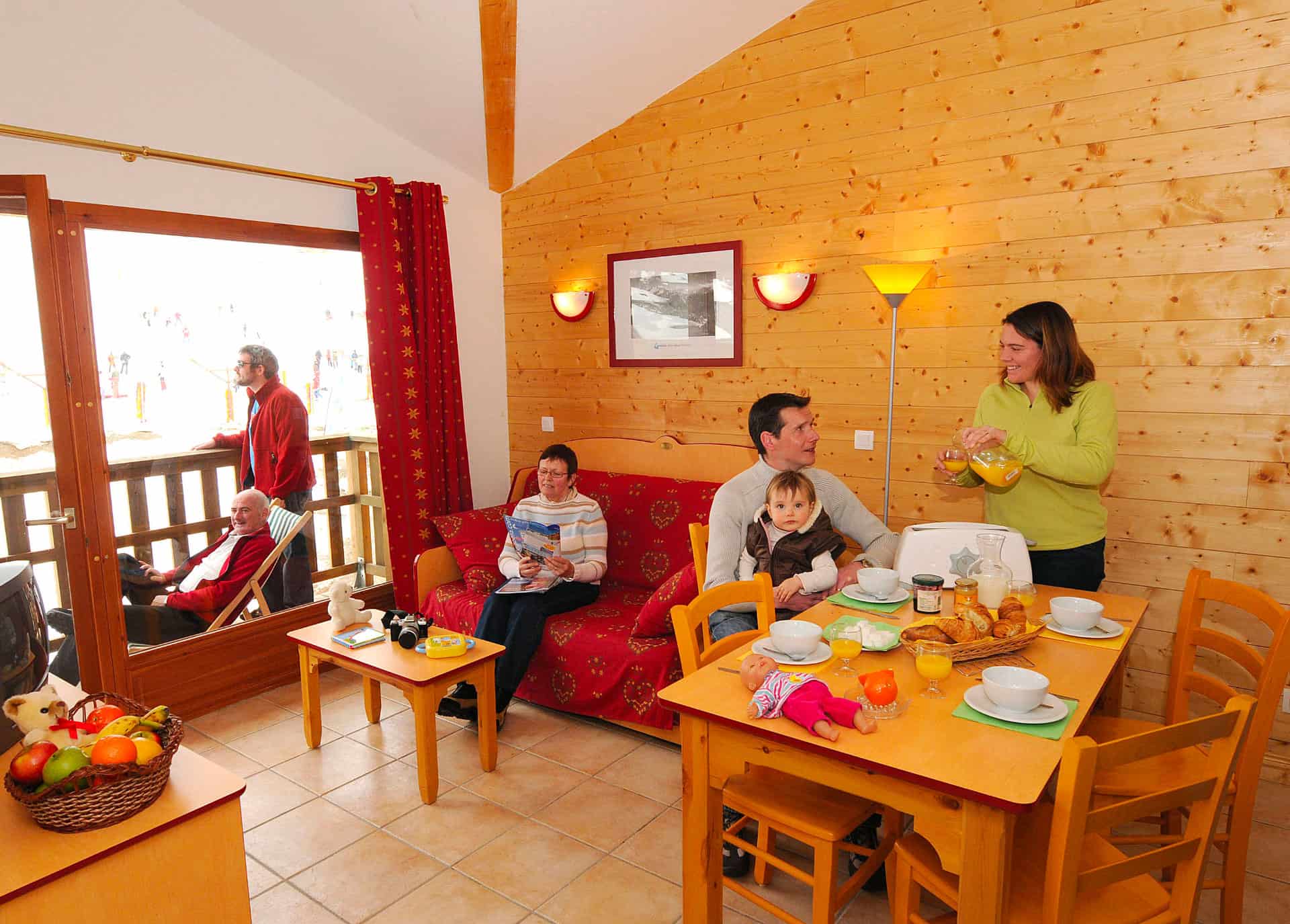 Exemple d'intérieur de la résidence de vacances Les Flocons d'Argent à Aussois, dans les Alpes du Nord © A. Pernet Exemple d'intérieur de la résidence de vacances Les Flocons d'Argent à Aussois, dans les Alpes du Nord © A. Pernet