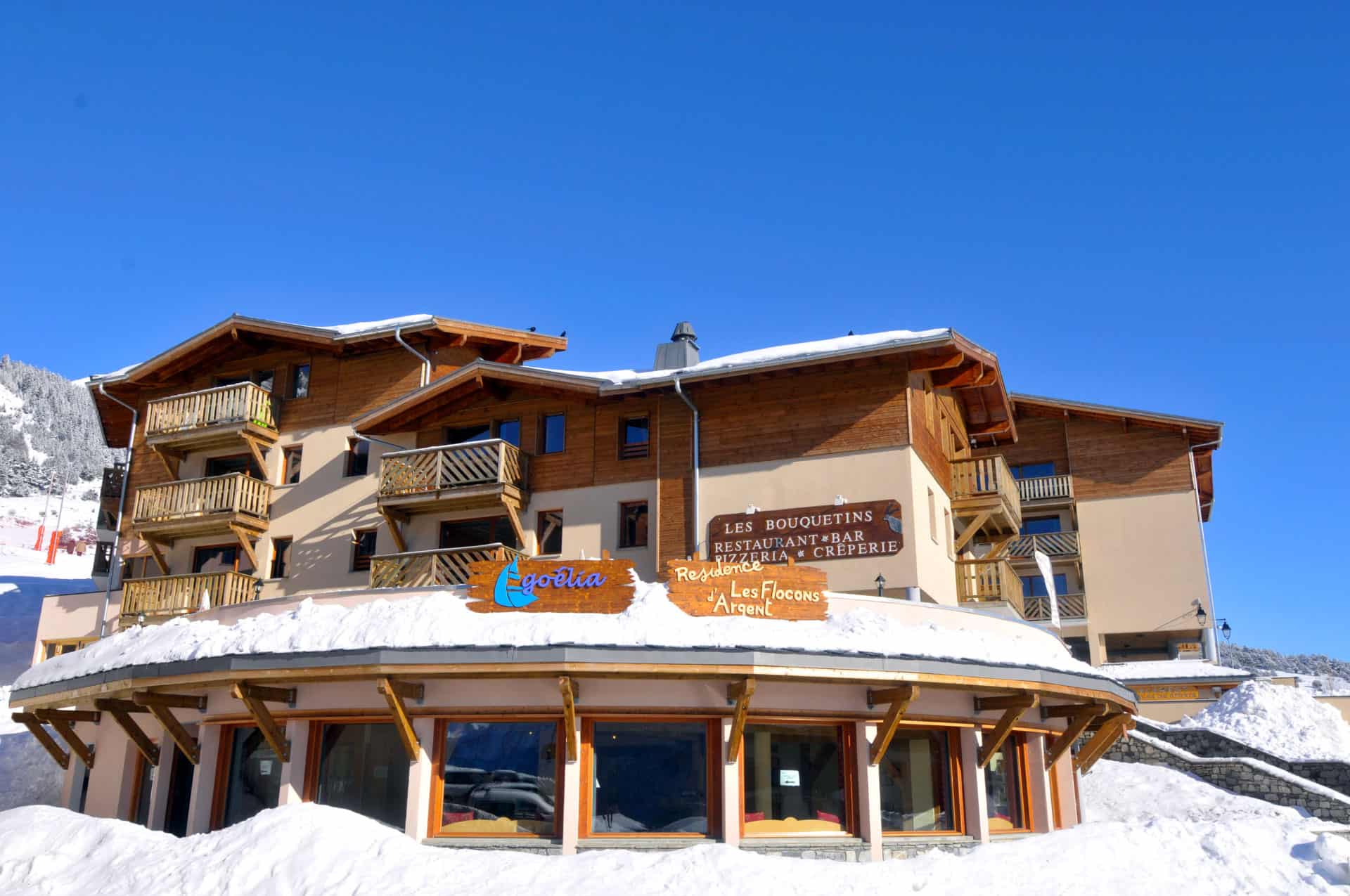 Exterior view of Les Flocons d'Argent holiday residence in Aussois, in the Northern Alps