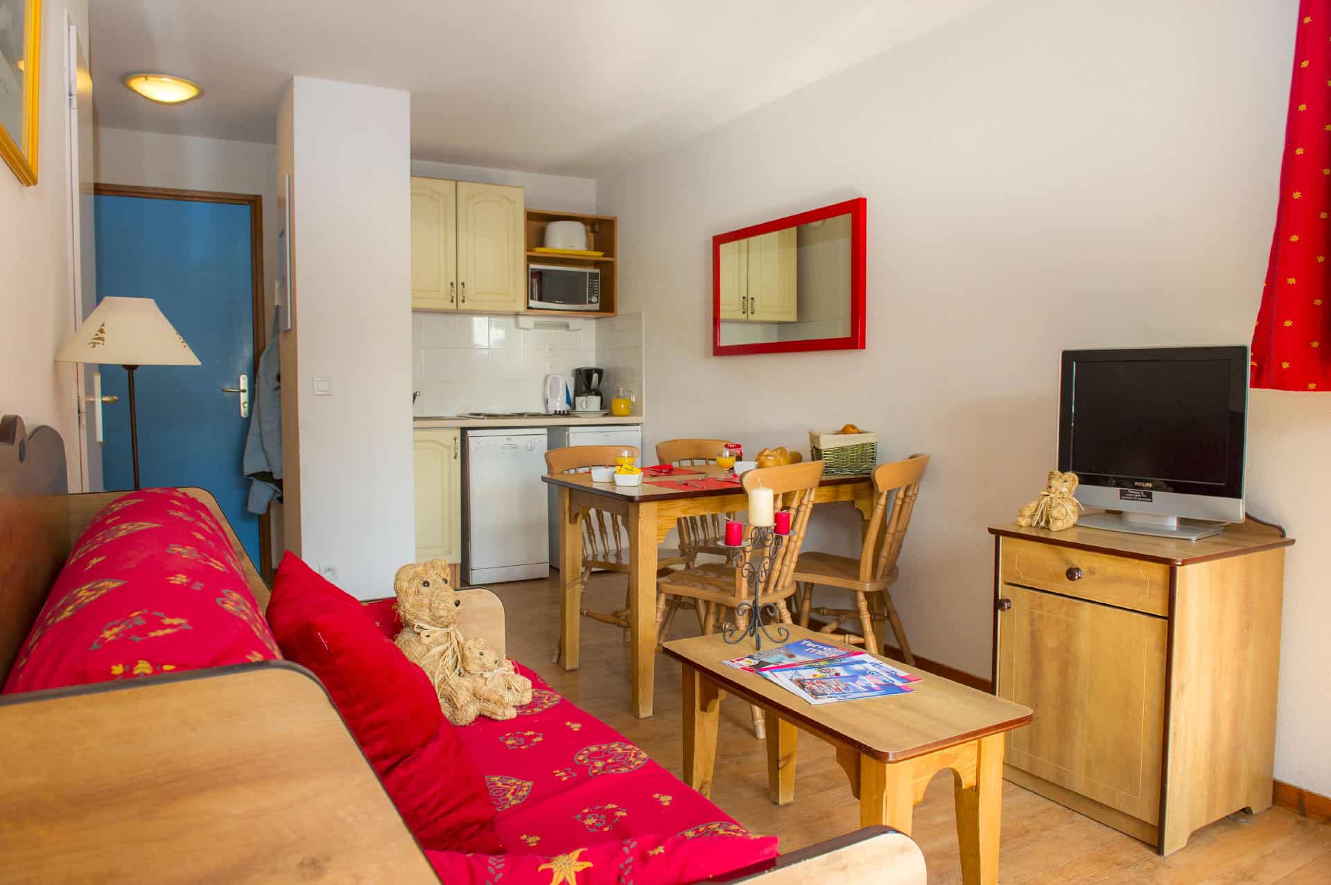 Exemple d'intérieur de la résidence de vacances Les Balcons d'Anaïs à La Norma, dans les Alpes du Nord Exemple d'intérieur de la résidence de vacances Les Balcons d'Anaïs à La Norma, dans les Alpes du Nord