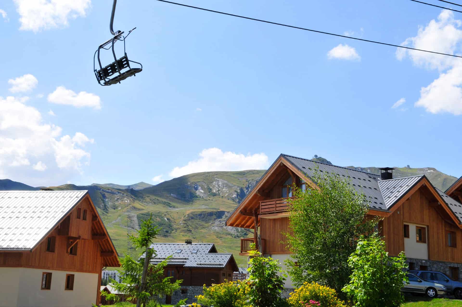 Résidence de vacances Goélia Les Chalets de La Toussuire à La Toussuire dans les Alpes Résidence de vacances Goélia Les Chalets de La Toussuire à La Toussuire dans les Alpes