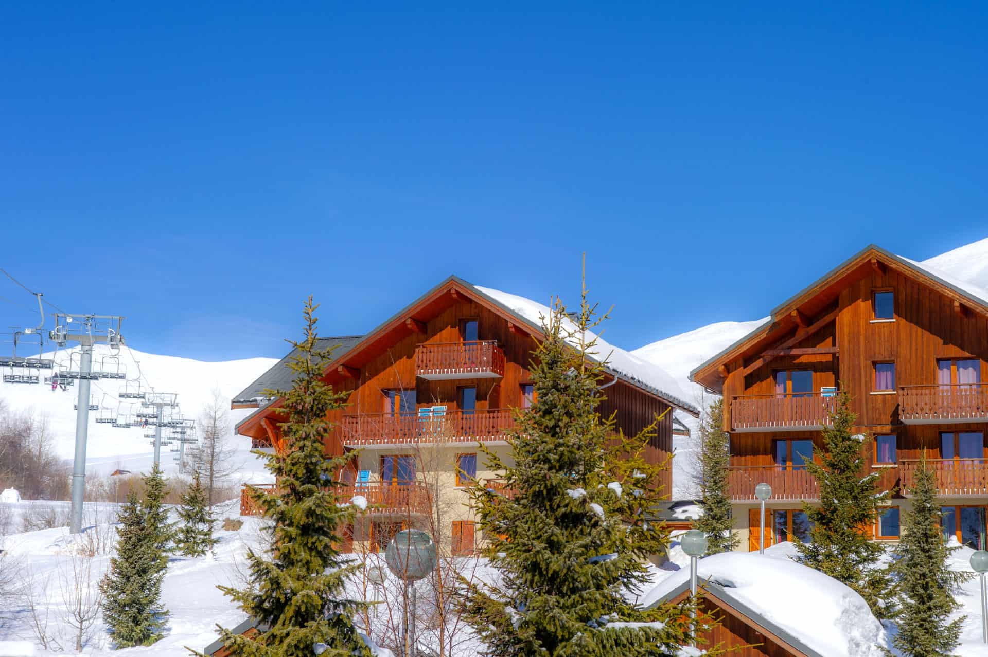 Résidence de vacances Goélia Les Chalets de La Toussuire à La Toussuire dans les Alpes Résidence de vacances Goélia Les Chalets de La Toussuire à La Toussuire dans les Alpes