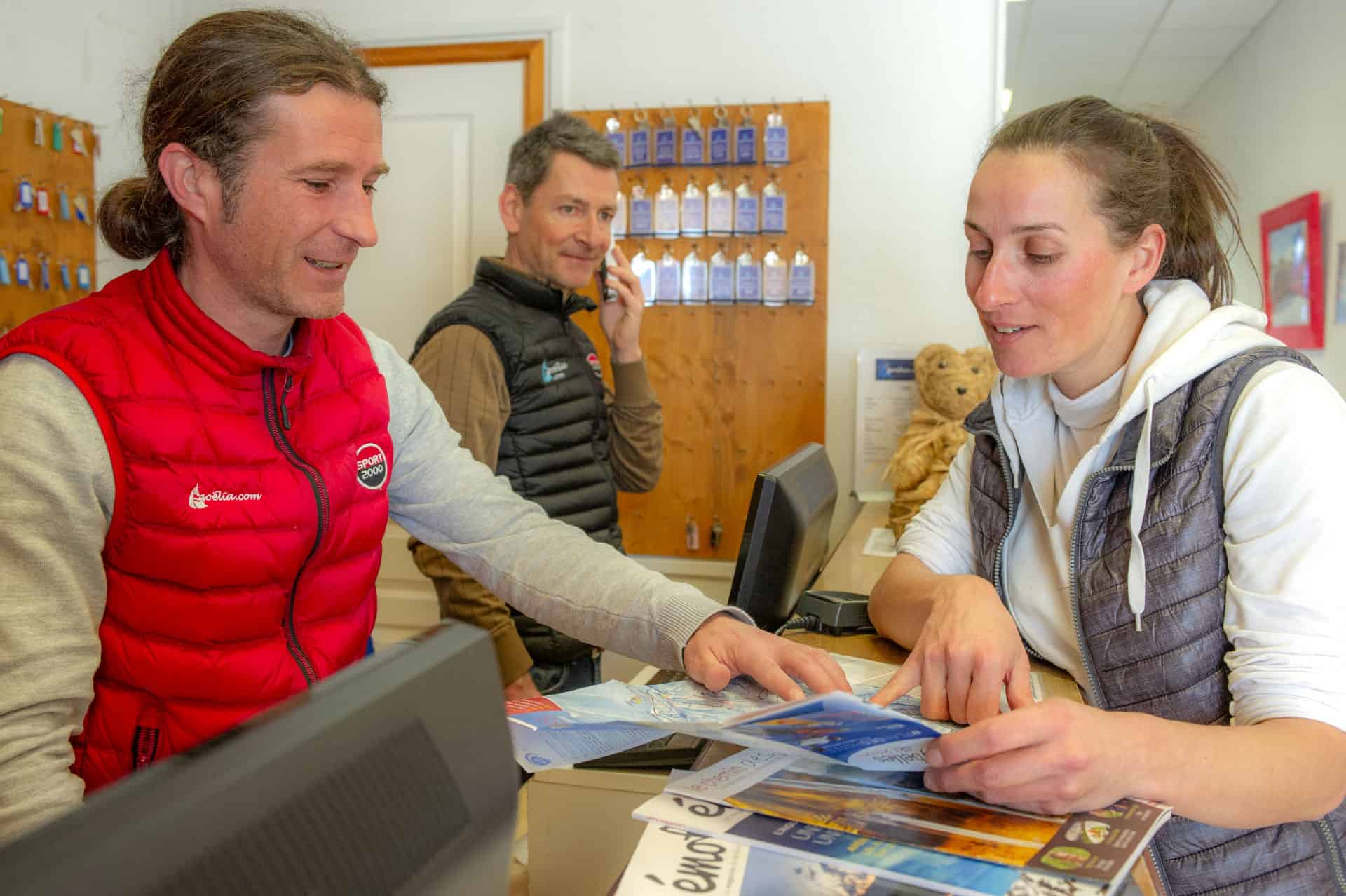 Récéption de la résidence de vacances Goélia Les Chalets de La Toussuire à La Toussuire dans les Alpes Récéption de la résidence de vacances Goélia Les Chalets de La Toussuire à La Toussuire dans les Alpes