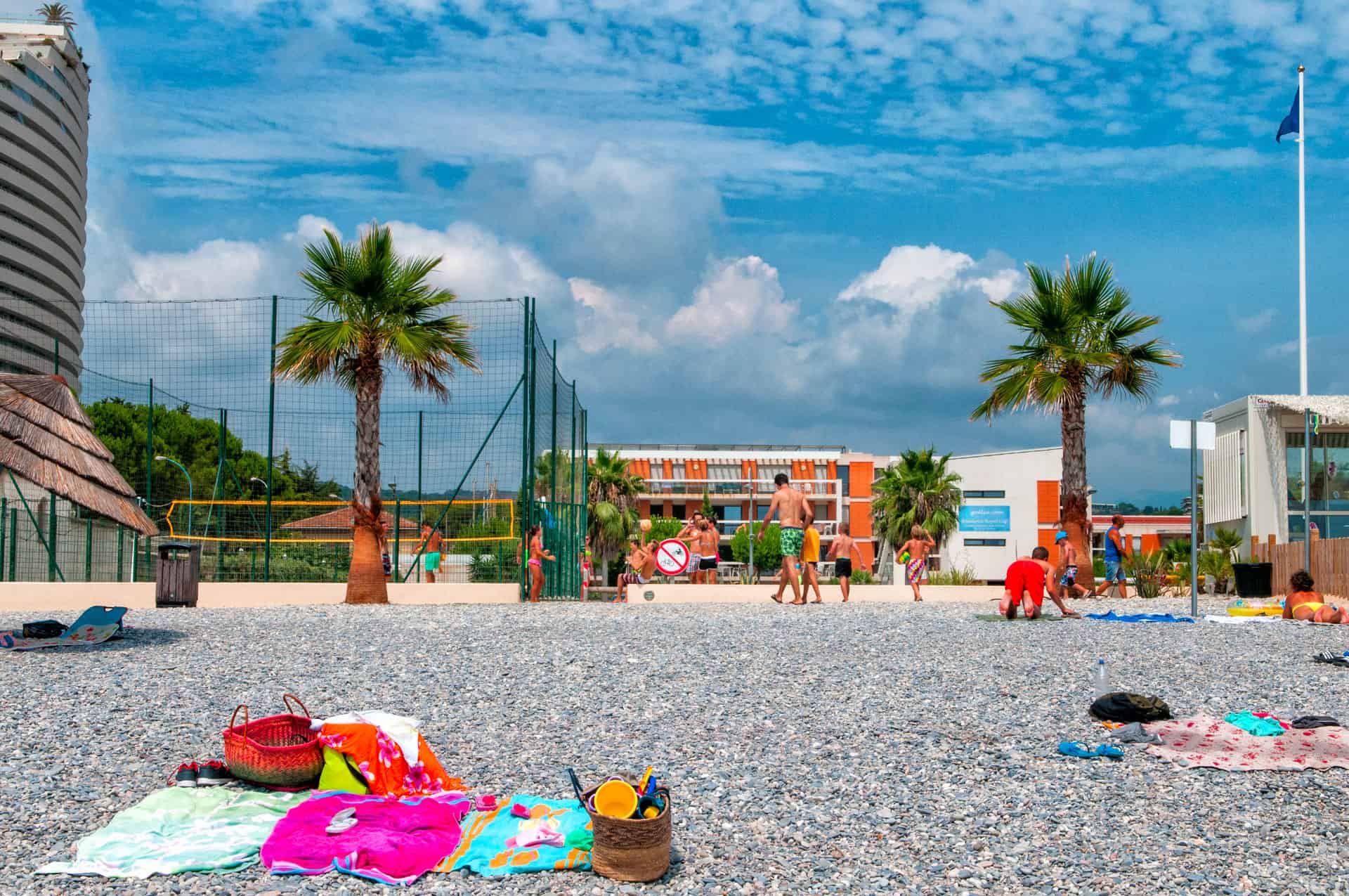 Vue depuis la plage sur notre résidence Goélia Royal Cap à Villeneuve Loubet Vue depuis la plage sur notre résidence Goélia Royal Cap à Villeneuve Loubet