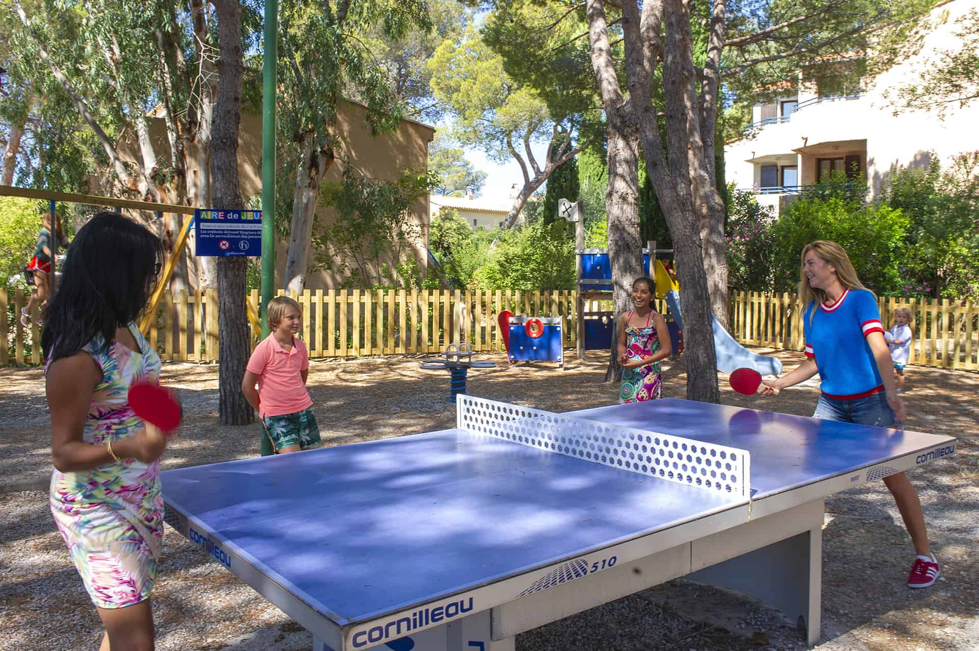 Tennis table at Goélia Les Jardins d'Azur complex in St Raphaël Tennis table at Goélia Les Jardins d'Azur complex in St Raphaël