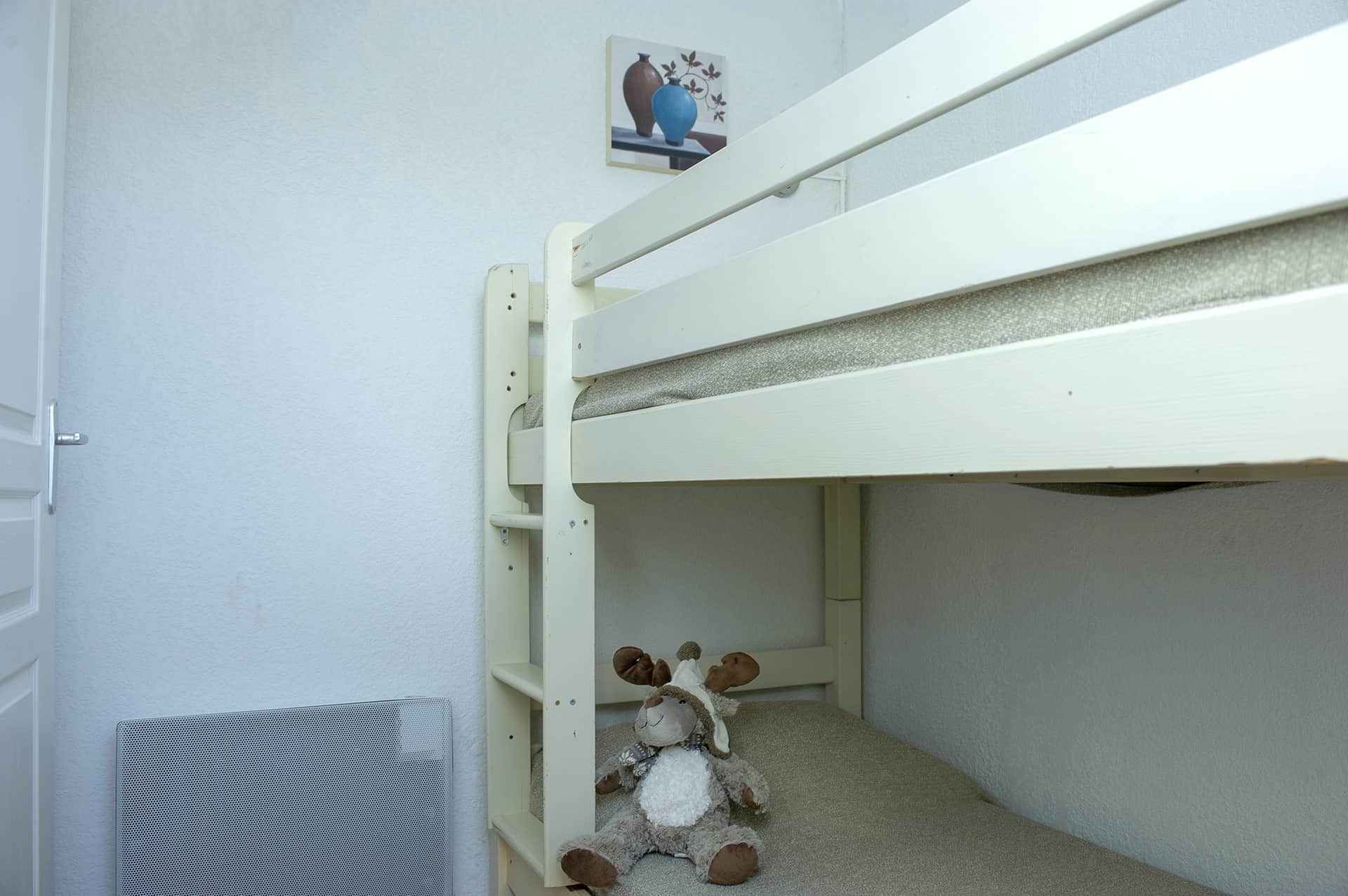 Example of room of the residence of vacation Goélia Les Chalets de Super-Besse in the Massif Central Example of room of the residence of vacation Goélia Les Chalets de Super-Besse in the Massif Central