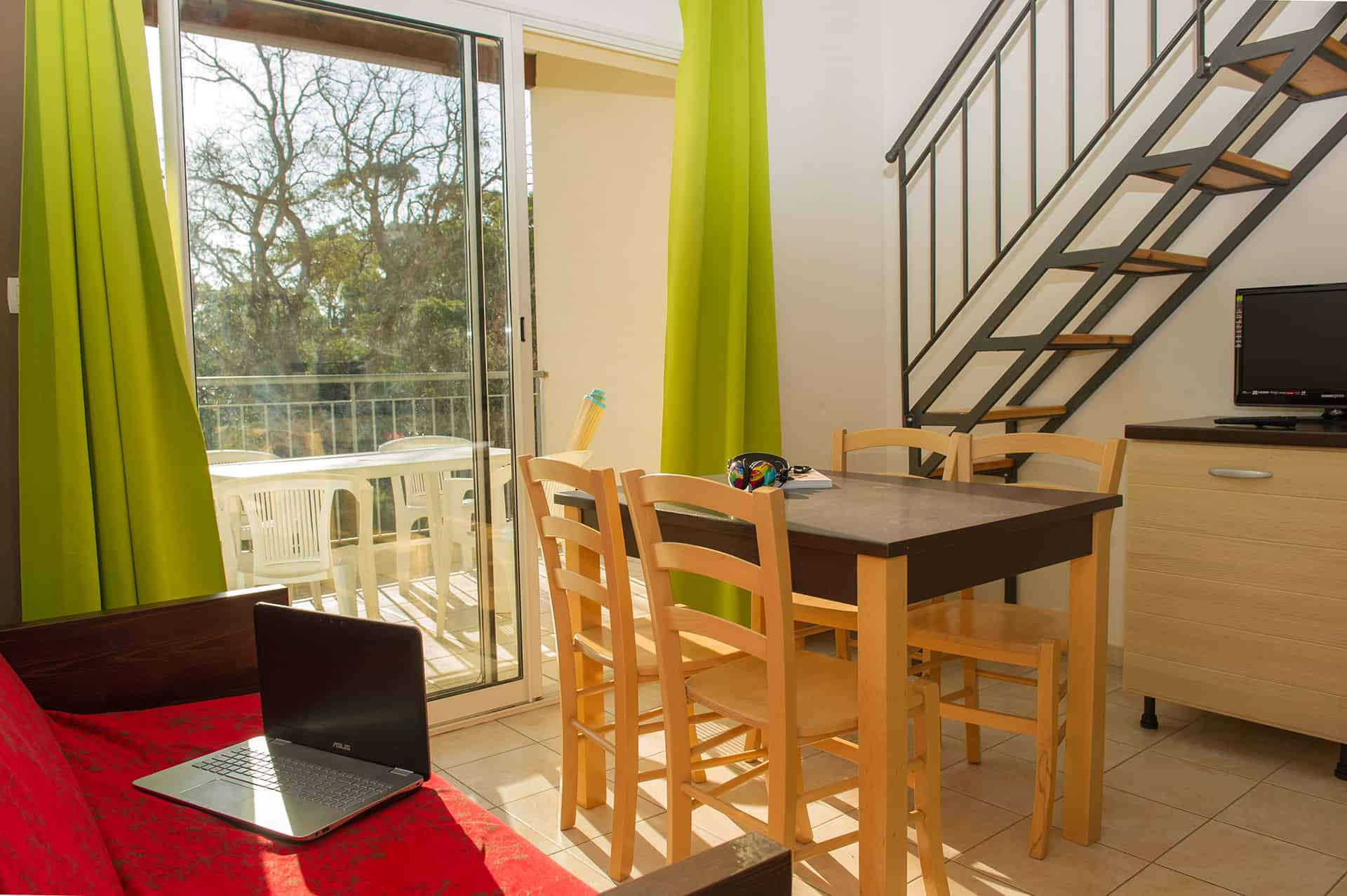 Exemple d'intérieur de la résidence de vacances Goélia Perla d'Isula à Bravone en Corse Exemple d'intérieur de la résidence de vacances Goélia Perla d'Isula à Bravone en Corse