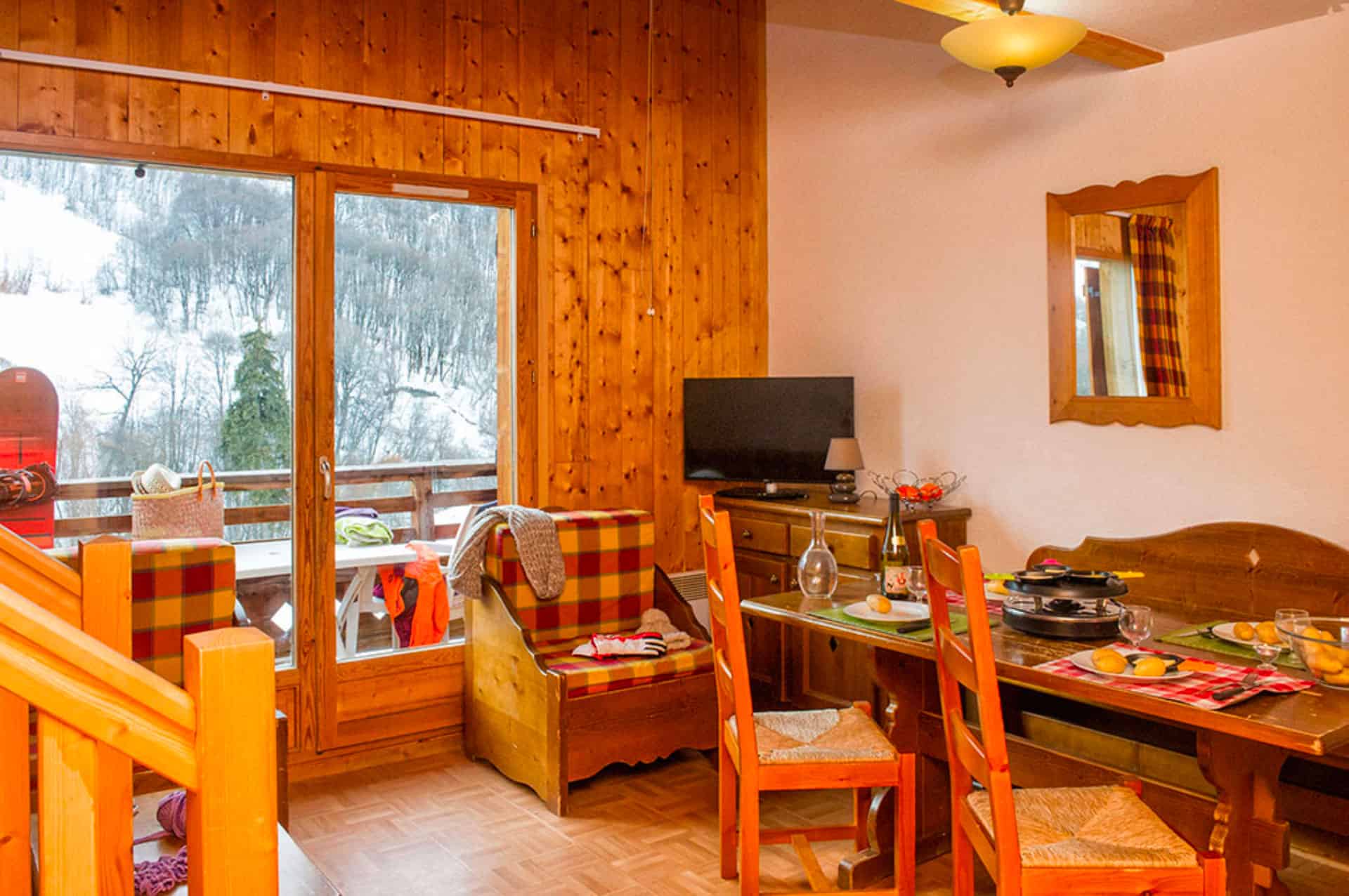 Exemple de salon dans la résidence de vacances Goélia Les Chalets de St Sorlin dans les Alpes Exemple de salon dans la résidence de vacances Goélia Les Chalets de St Sorlin dans les Alpes