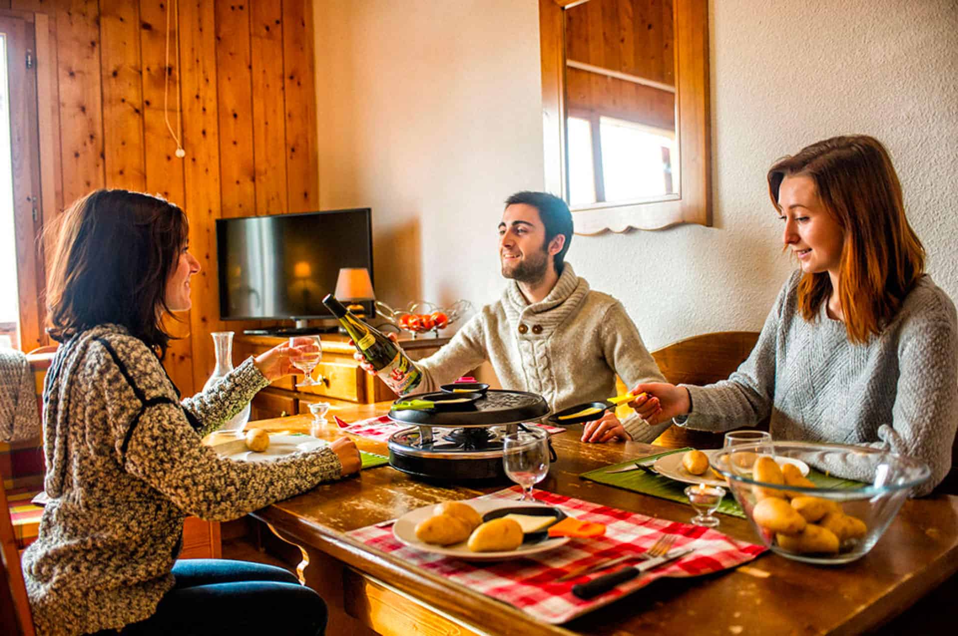 Exemple de salon dans la résidence de vacances Goélia Les Chalets de St Sorlin dans les Alpes Exemple de salon dans la résidence de vacances Goélia Les Chalets de St Sorlin dans les Alpes