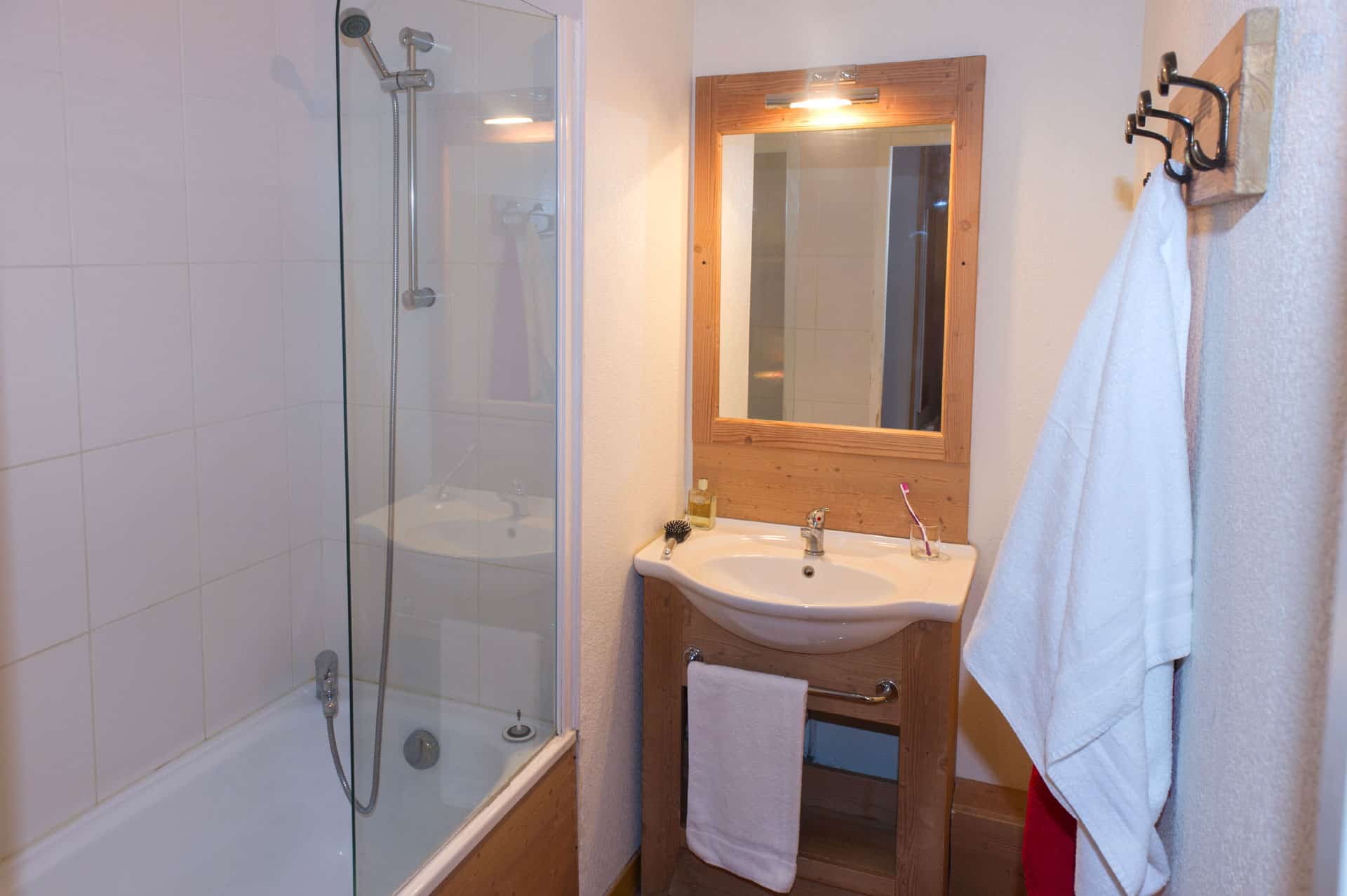 Example of a bathrooms in the vacation residence Goélia Les Balcons des neiges in St Sorlin d'Arves Example of a bathrooms in the vacation residence Goélia Les Balcons des neiges in St Sorlin d'Arves