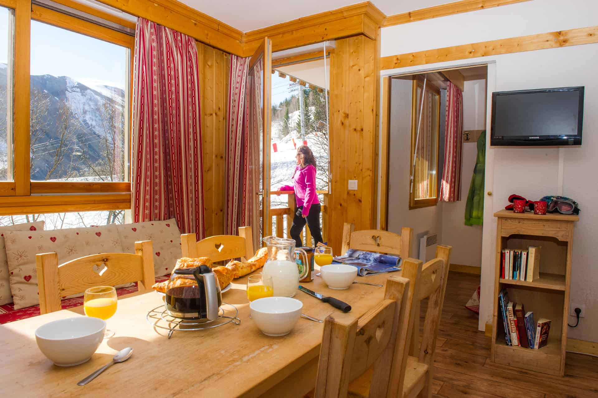 Salon dans la résidence de vacances Goélia Les Balcons des Neiges à St Sorlin d'Arves Salon dans la résidence de vacances Goélia Les Balcons des Neiges à St Sorlin d'Arves