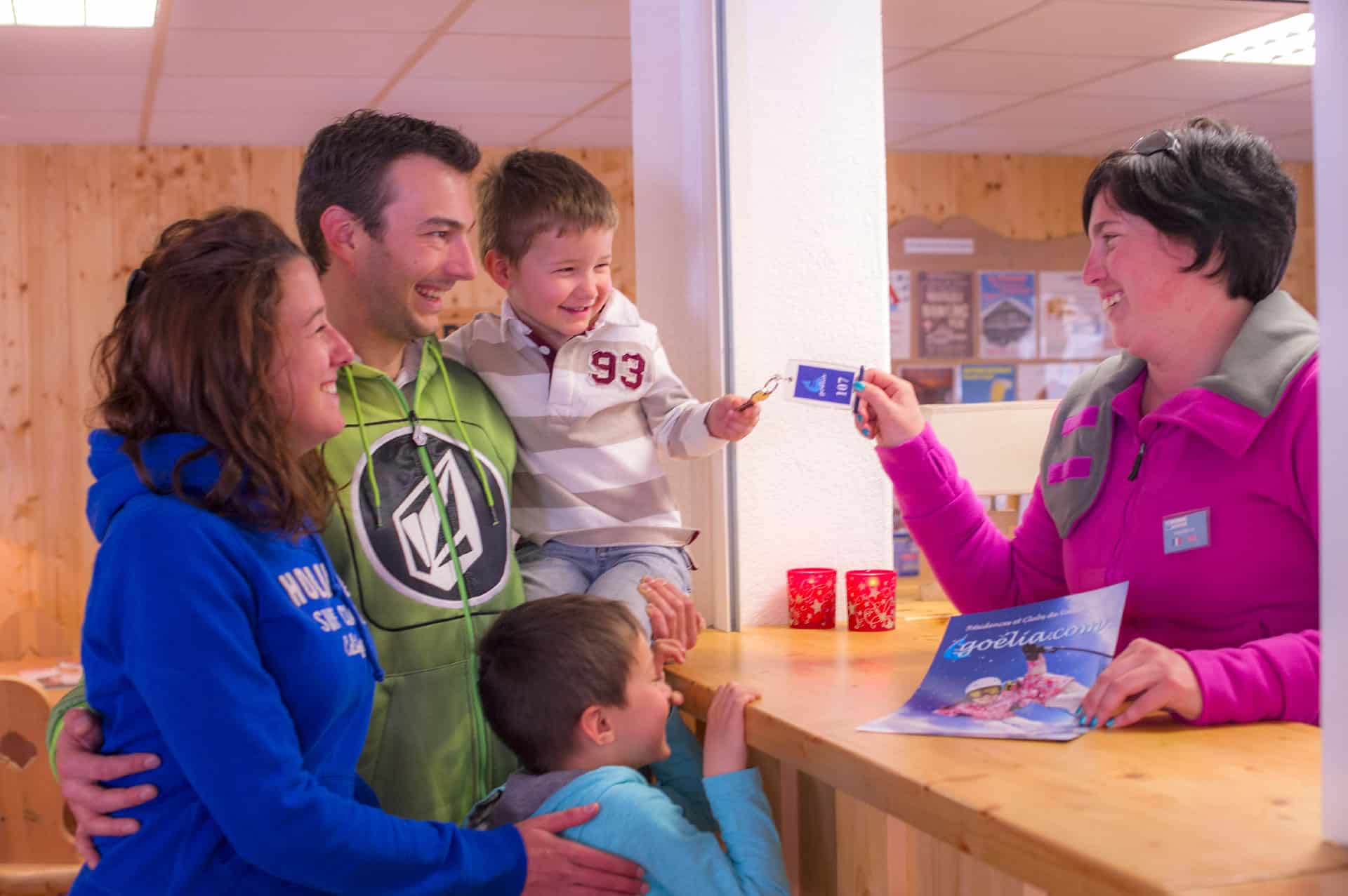 Réception de la résidence de vacances Goélia Les Balcons des Neiges à St Sorlin d'Arves dans les Alpes Réception de la résidence de vacances Goélia Les Balcons des Neiges à St Sorlin d'Arves dans les Alpes