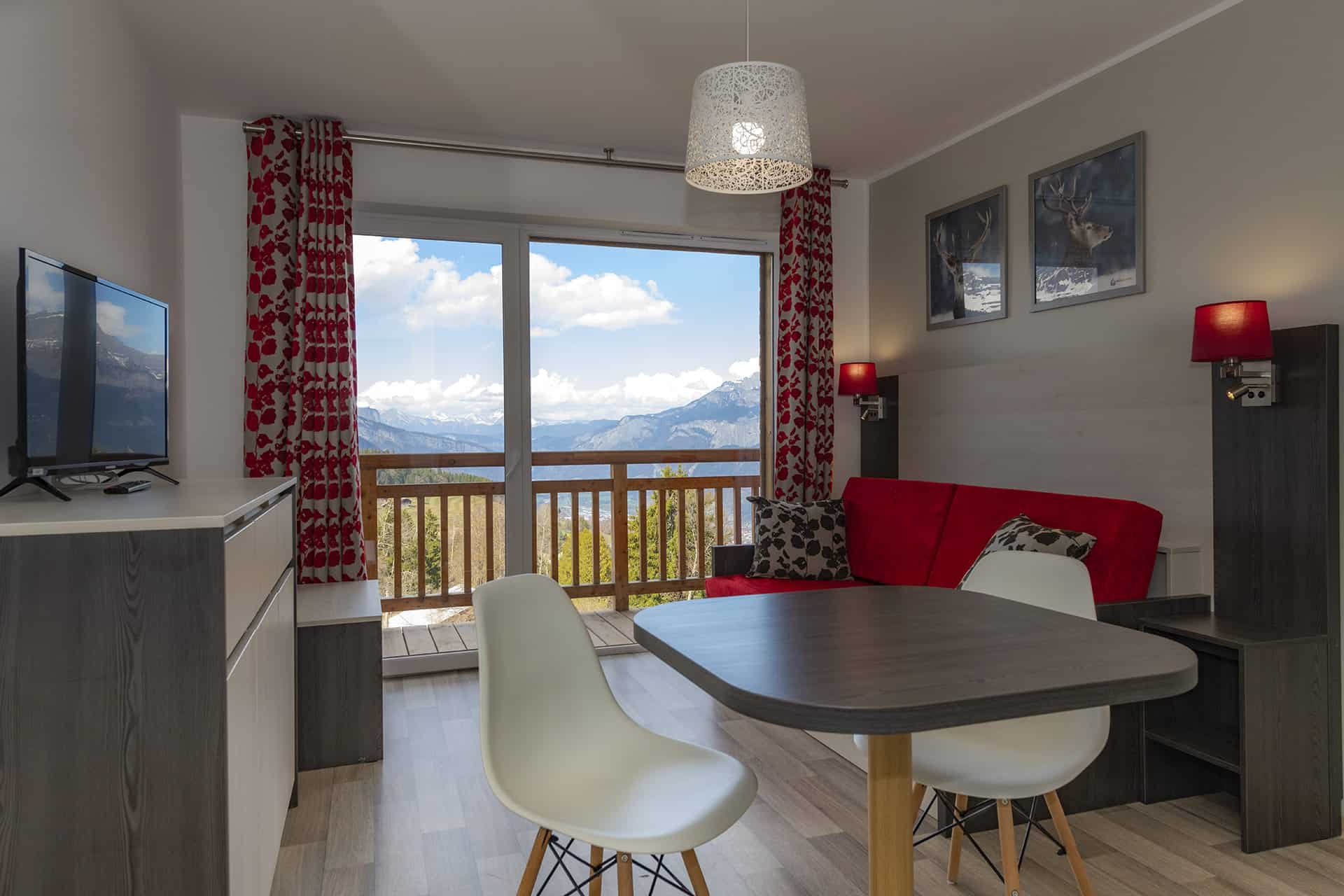 Exemple d'intérieur de la résidence de vacances Les Chalets des Pistes à Combloux, dans les Alpes du Nord Exemple d'intérieur de la résidence de vacances Les Chalets des Pistes à Combloux, dans les Alpes du Nord