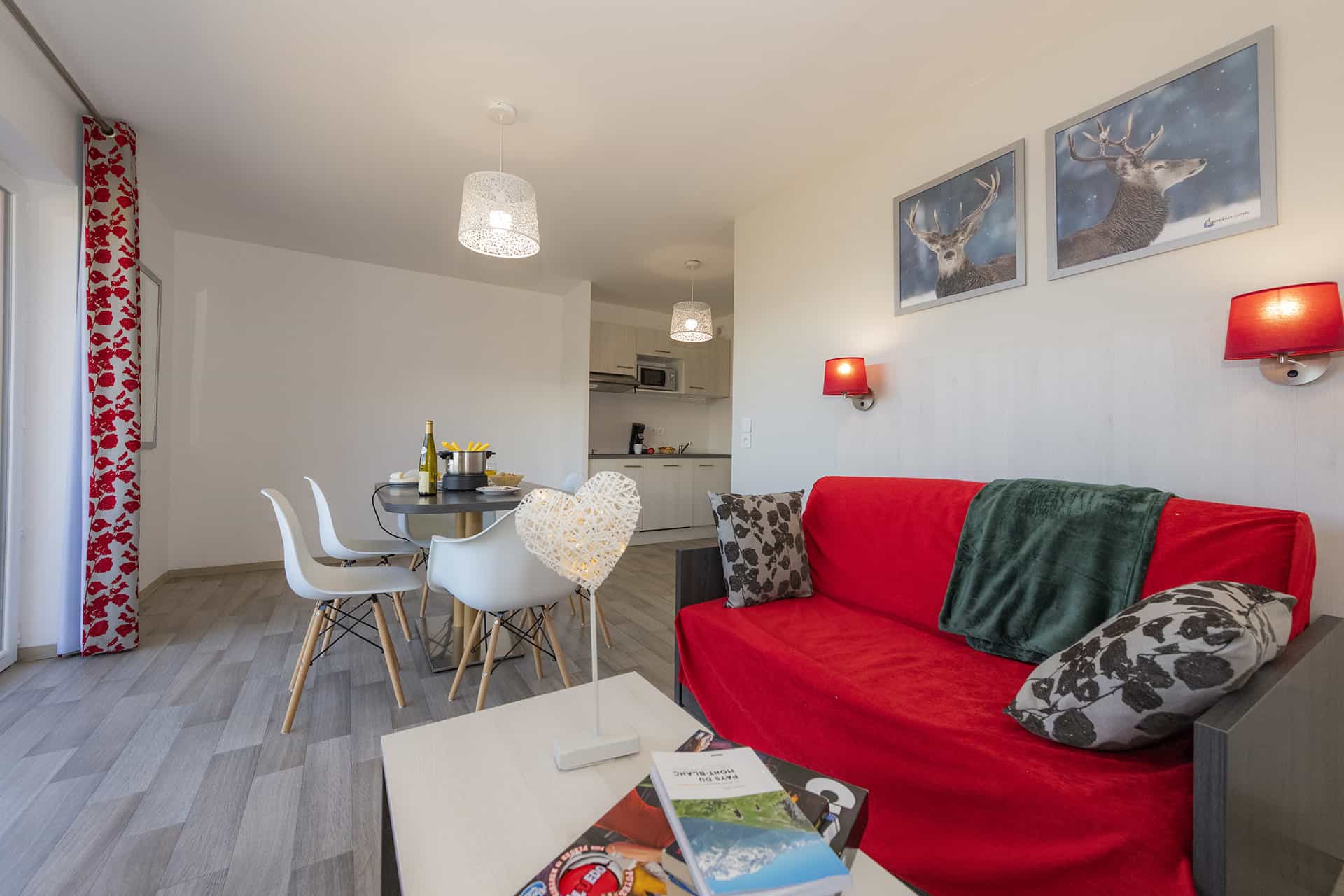 Exemple d'intérieur de la résidence de vacances Les Chalets des Pistes à Combloux, dans les Alpes du Nord Exemple d'intérieur de la résidence de vacances Les Chalets des Pistes à Combloux, dans les Alpes du Nord
