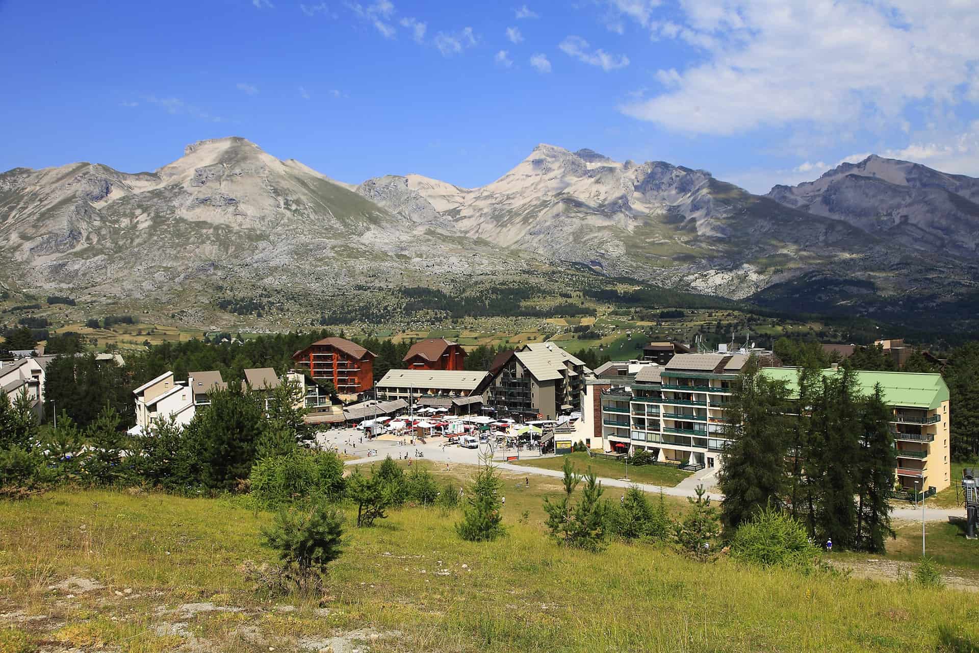 Résidence de vacances Les Flocons du Soleil à L Joue du Loup dans les Alpes du Sud Résidence de vacances Les Flocons du Soleil à L Joue du Loup dans les Alpes du Sud