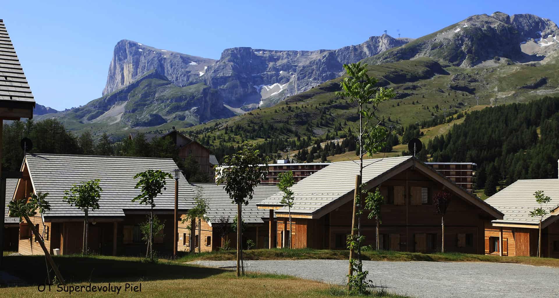 Résidence de vacances Le Hameau du Puy à Superdevoluy dans les Alpes du Sud Résidence de vacances Le Hameau du Puy à Superdevoluy dans les Alpes du Sud