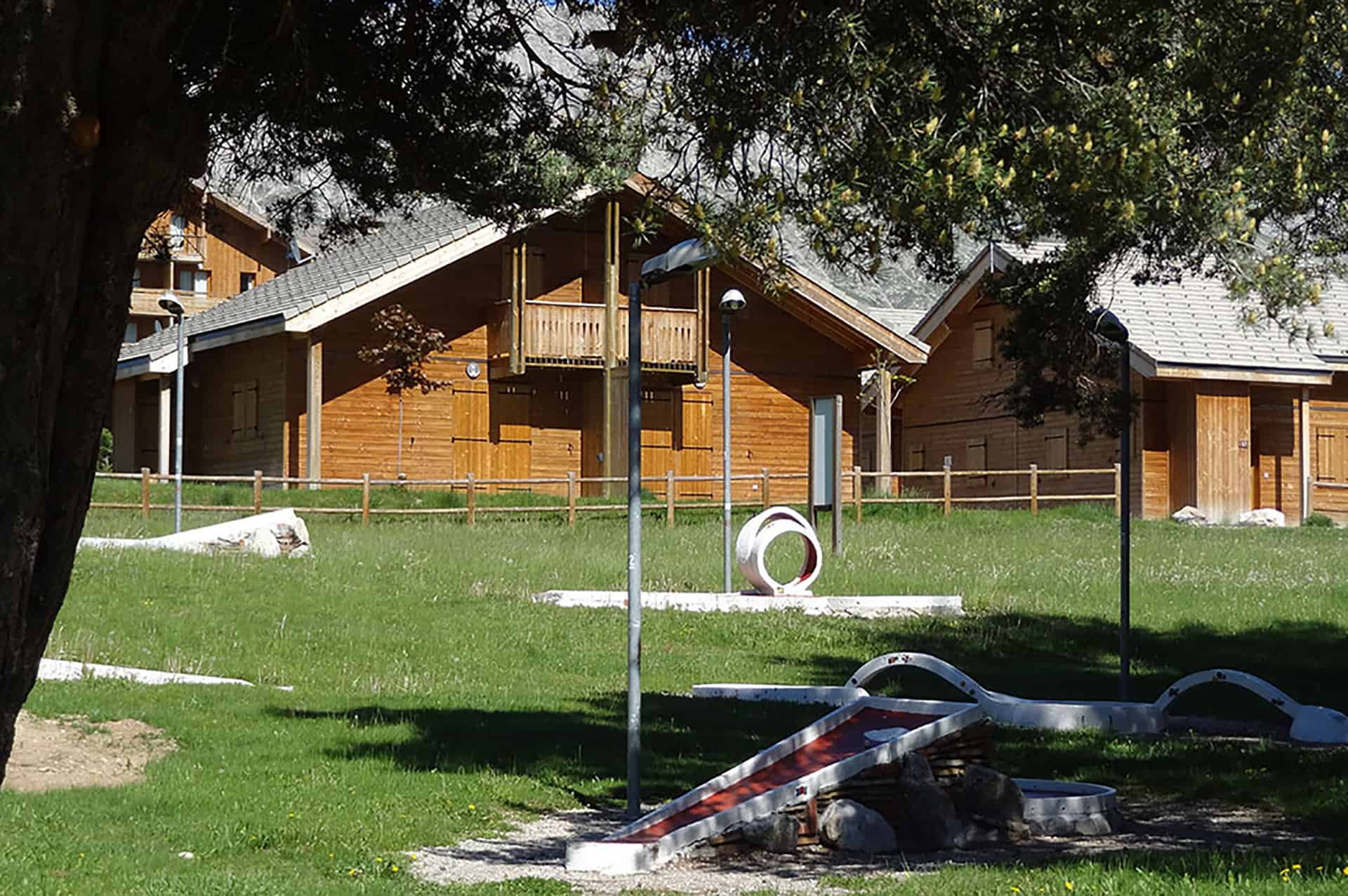 Résidence de vacances Le Hameau du Puy à Superdevoluy dans les Alpes du Sud Résidence de vacances Le Hameau du Puy à Superdevoluy dans les Alpes du Sud