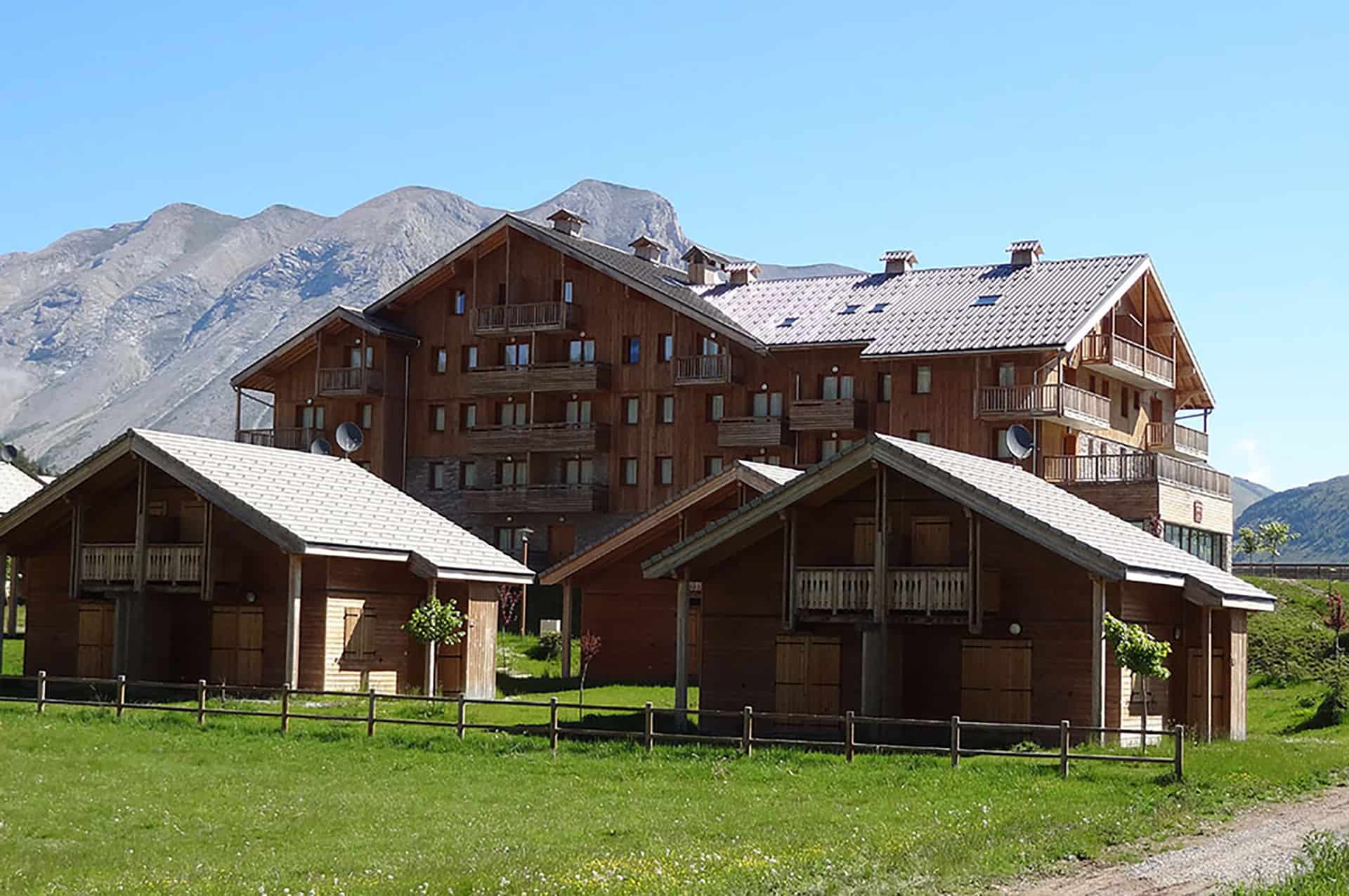 Résidence de vacances Le Hameau du Puy à Superdevoluy dans les Alpes du Sud Résidence de vacances Le Hameau du Puy à Superdevoluy dans les Alpes du Sud