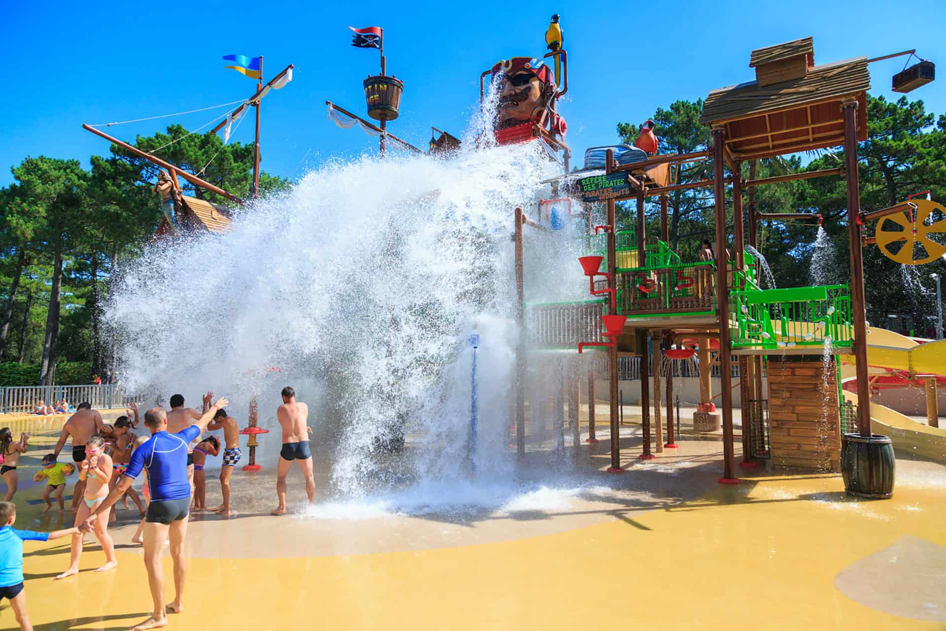Aquapirate du Camping Club Les Côtes d'Argent à Hourtin plage Aquapirate du Camping Club Les Côtes d'Argent à Hourtin plage