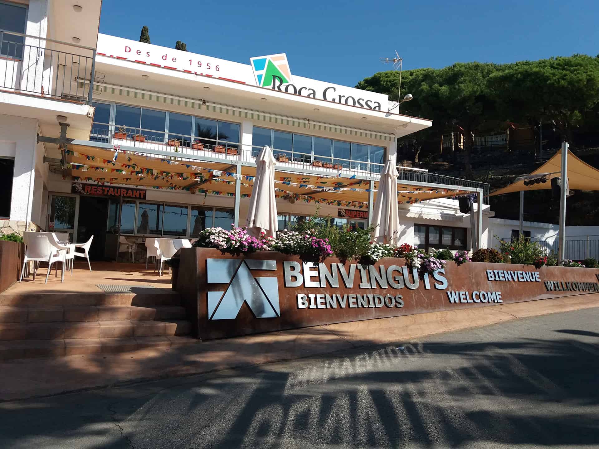 La résidence de vacances Roca Grossa à Calella, au sud de la Costa Brava, en Espagne La résidence de vacances Roca Grossa à Calella, au sud de la Costa Brava, en Espagne