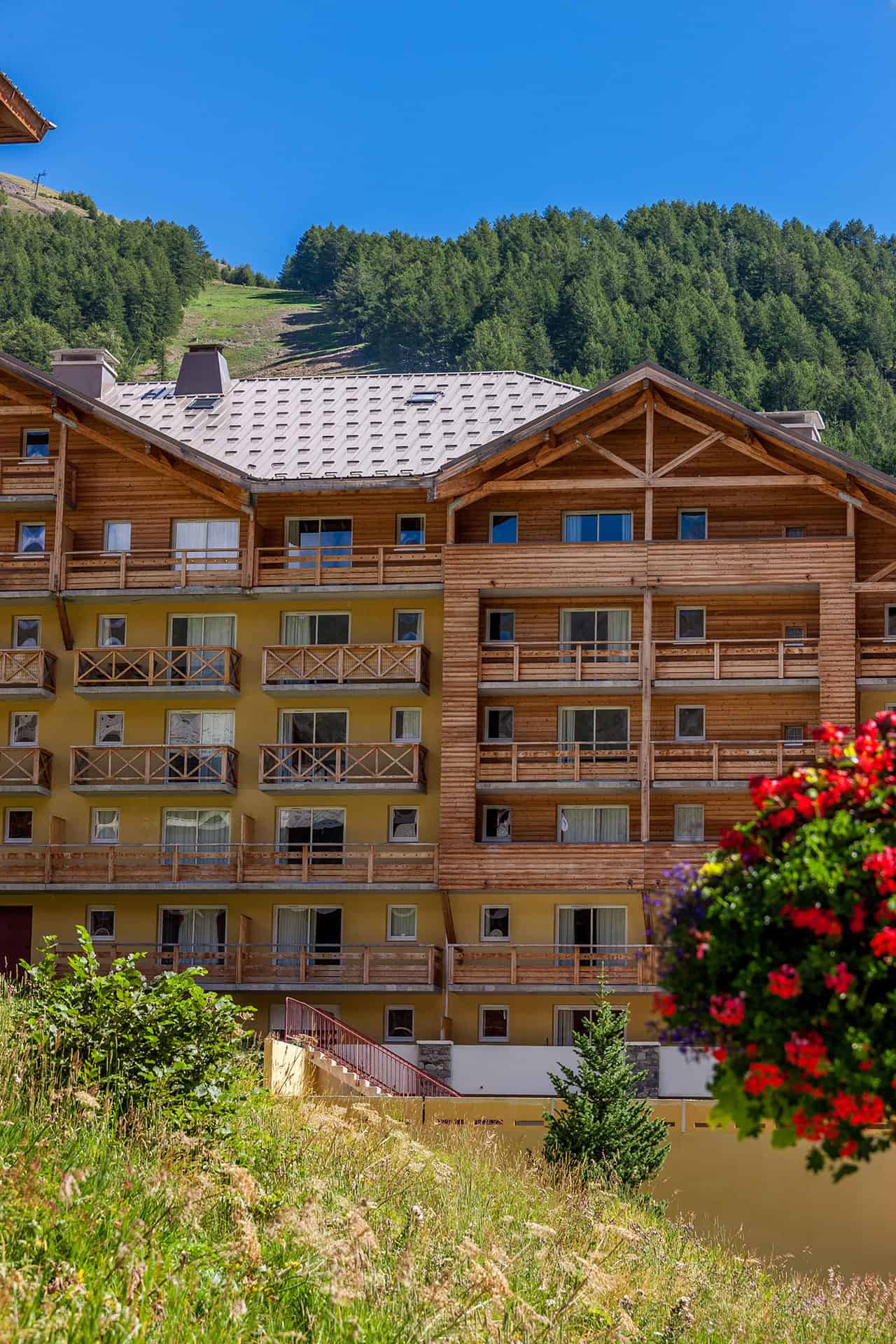 Résidence de vacances Les Cimes du Val d'Allos dans les Alpes du Sud Résidence de vacances Les Cimes du Val d'Allos dans les Alpes du Sud
