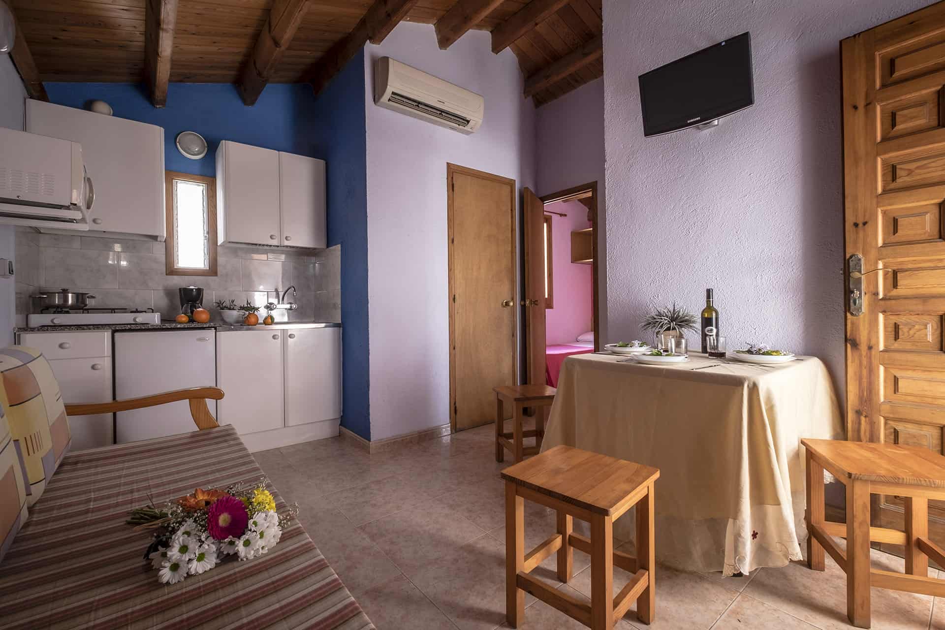 Exemple d'intérieur de mobile-home 4/6 personnes de la résidence de vacances Vendrell Platja à Comarruga, sur la Costa Dorada, en Espagne Exemple d'intérieur de mobile-home 4/6 personnes de la résidence de vacances Vendrell Platja à Comarruga, sur la Costa Dorada, en Espagne