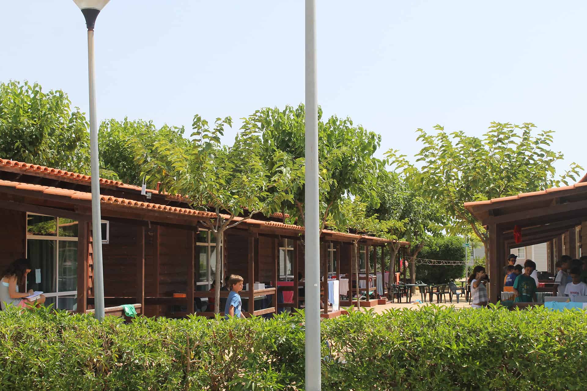 Exemple de bungalows confort a résidence de vacances Resort Els Pins à Malgrat de Mar, sur la Costa Barcelona, en Espagne Exemple de bungalows confort a résidence de vacances Resort Els Pins à Malgrat de Mar, sur la Costa Barcelona, en Espagne