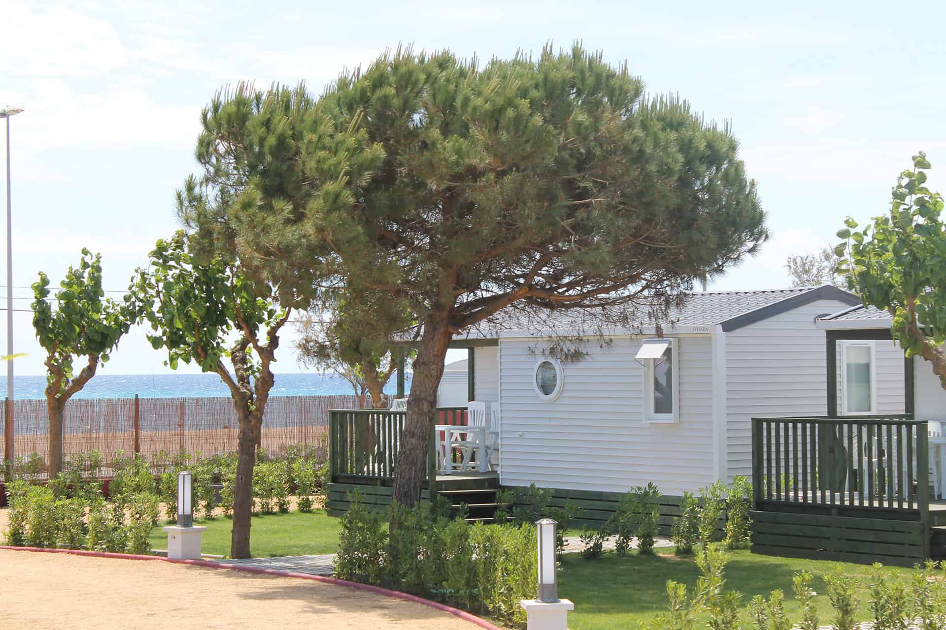 Exemple de mobile-home de la résidence de vacances Resort Els Pins à Malgrat de Mar, sur la Costa Barcelona, en Espagne Exemple de mobile-home de la résidence de vacances Resort Els Pins à Malgrat de Mar, sur la Costa Barcelona, en Espagne