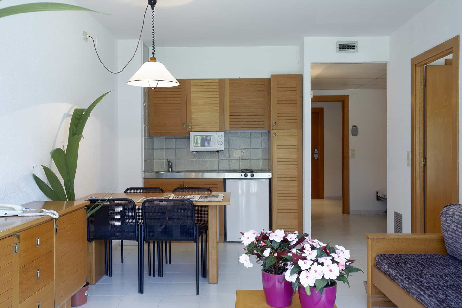 Exemple d'intérieur de la résidence de vacances Aparthotel Golf Beach à Playa de Pals sur la Costa Brava, en Espagne Exemple d'intérieur de la résidence de vacances Aparthotel Golf Beach à Playa de Pals sur la Costa Brava, en Espagne