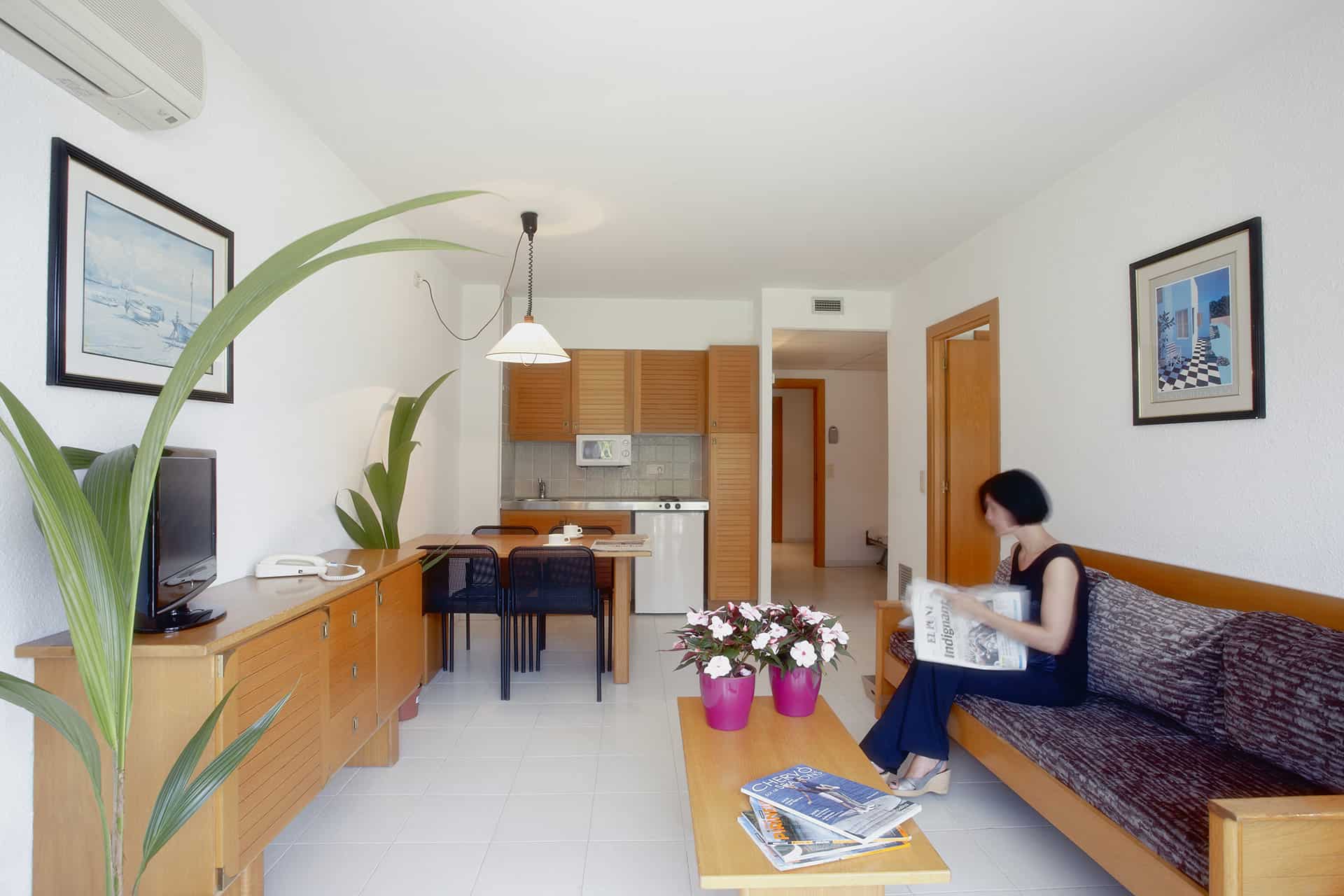 Exemple d'intérieur de la résidence de vacances Aparthotel Golf Beach à Playa de Pals sur la Costa Brava, en Espagne Exemple d'intérieur de la résidence de vacances Aparthotel Golf Beach à Playa de Pals sur la Costa Brava, en Espagne