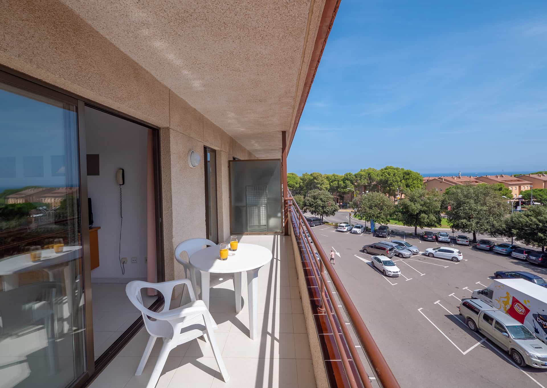 Exemple de balcon de la résidence de vacances Golf Beach Aparthotel à Playa de Pals sur la Costa Brava, en Espagne Exemple de balcon de la résidence de vacances Golf Beach Aparthotel à Playa de Pals sur la Costa Brava, en Espagne