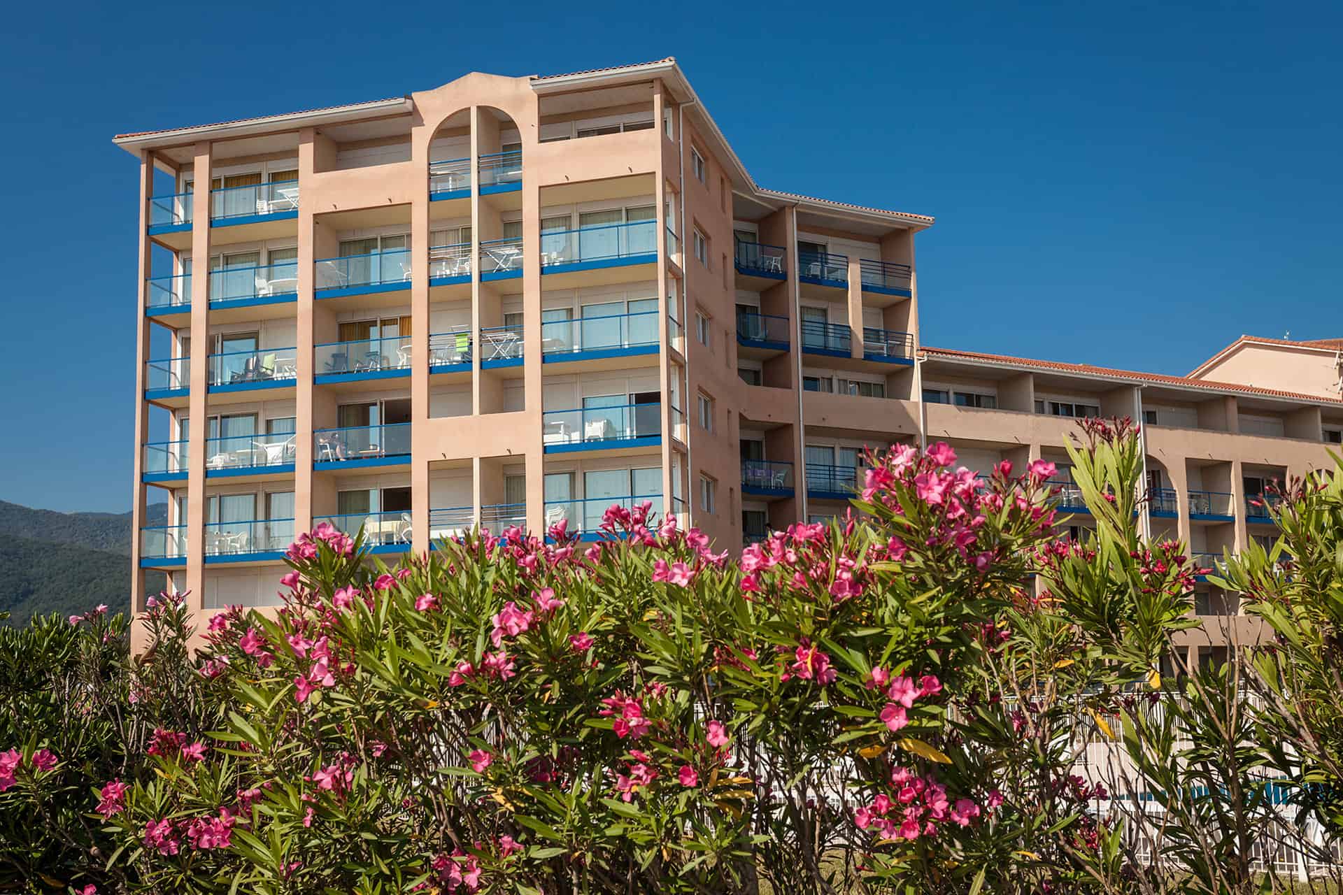 Résidence de Port Argelès avec piscine extérieure à Argelès Résidence de Port Argelès avec piscine extérieure à Argelès