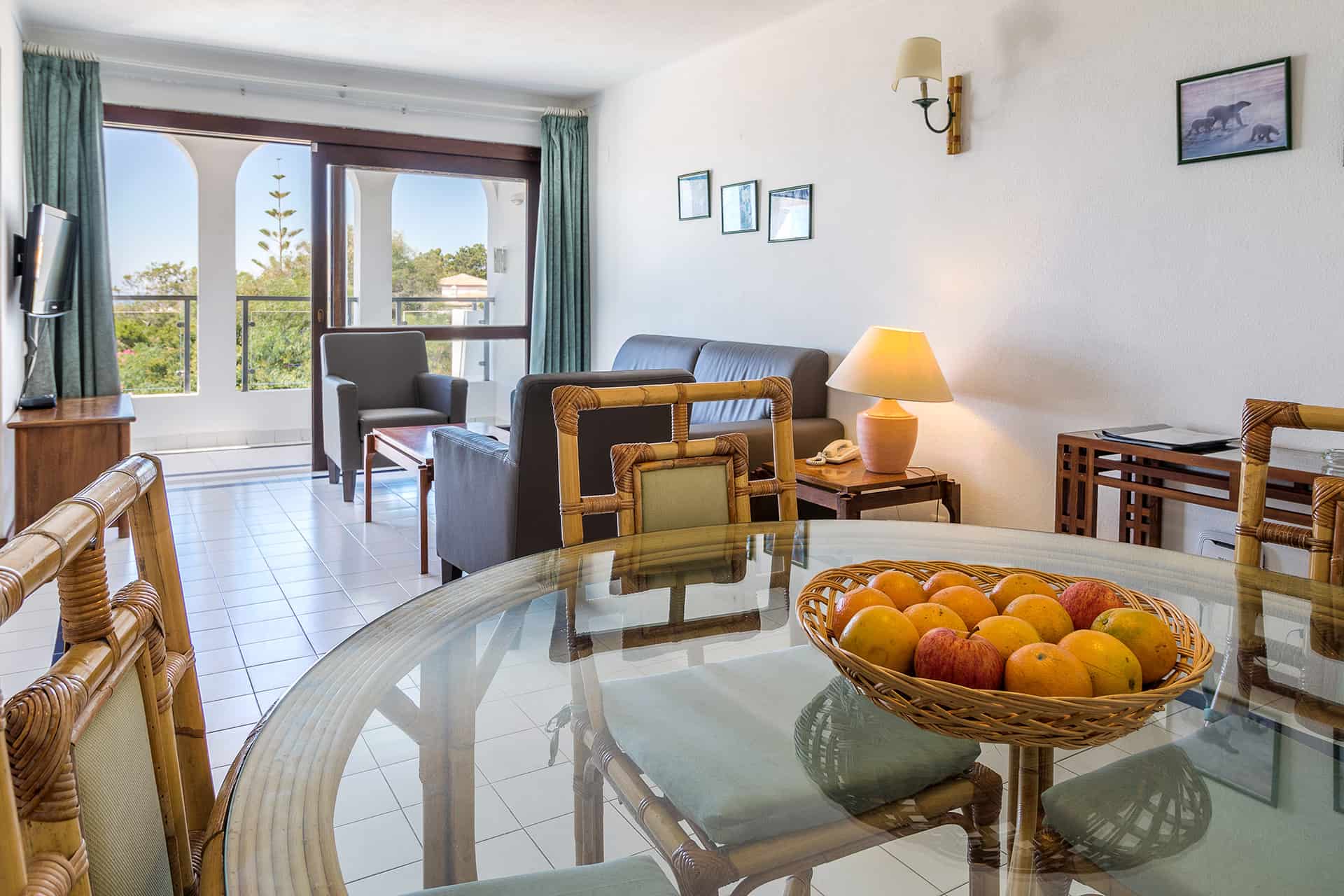 Exemple de séjour de la résidence de vacances Apartamentos Do Parque à Albufeira, sur la côte de l'Algarve, au Portugal Exemple de séjour de la résidence de vacances Apartamentos Do Parque à Albufeira, sur la côte de l'Algarve, au Portugal