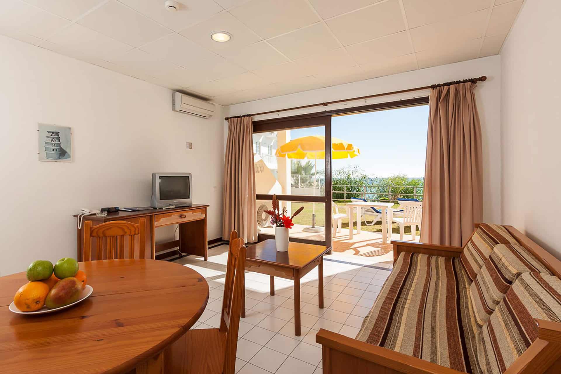 Exemple de séjour de la résidence de vacances Apartamentos Do Parque à Albufeira, sur la côte de l'Algarve, au Portugal Exemple de séjour de la résidence de vacances Apartamentos Do Parque à Albufeira, sur la côte de l'Algarve, au Portugal